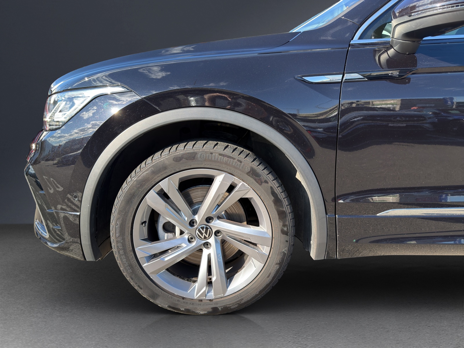 VW Tiguan 2.0TSI R-Line 4Motion DSG-image-9
