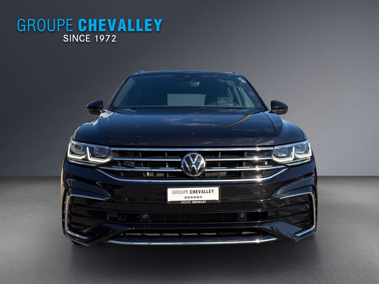 VW Tiguan 2.0TSI R-Line 4Motion DSG-showroom-element-1