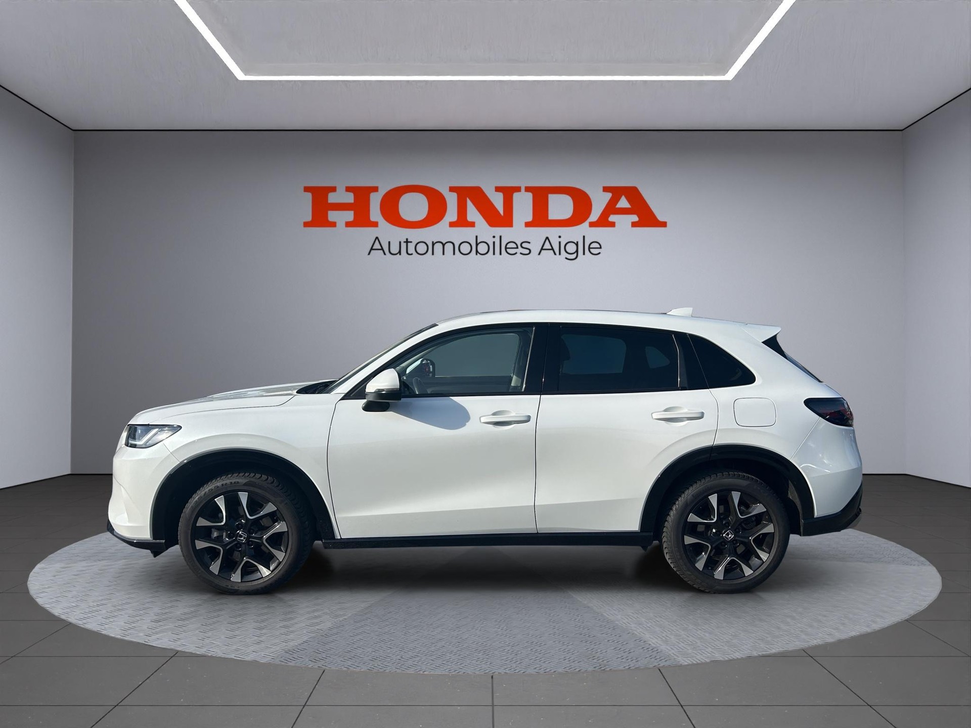 HONDA ZR-V 2.0 i-MMD Advance-showroom-element-1