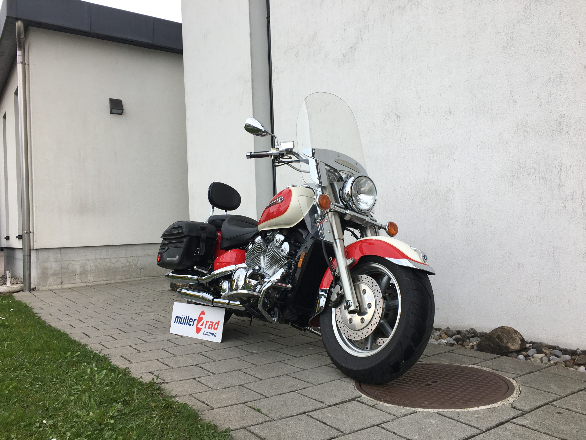 YAMAHA XVZ 1300 Royal Star Venture-showroom-element-1
