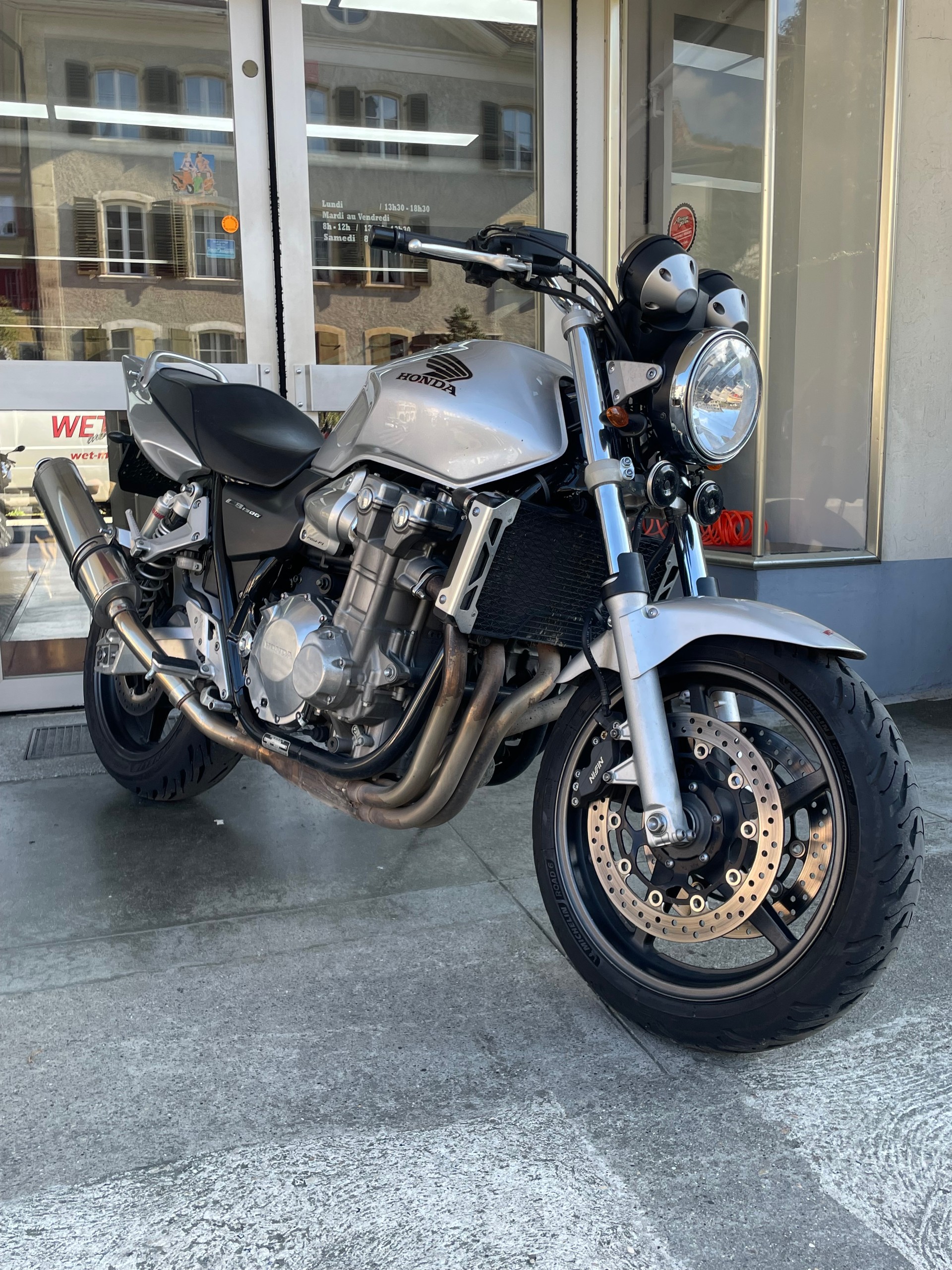 HONDA CB 1300 F-image-1