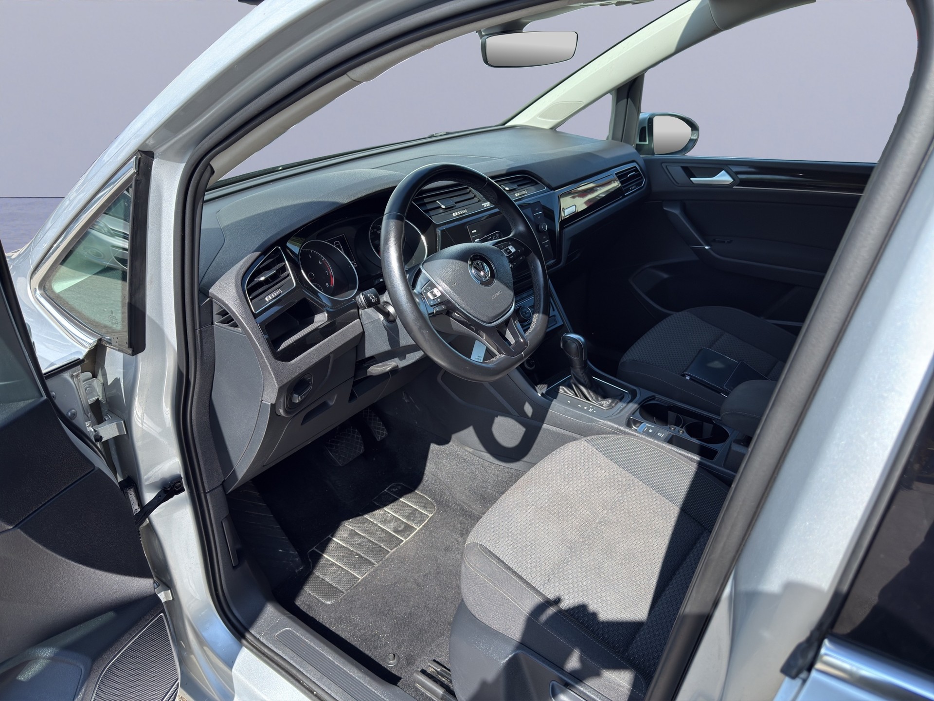 VW Touran 1.5 TSI EVO Highline DSG-image-12