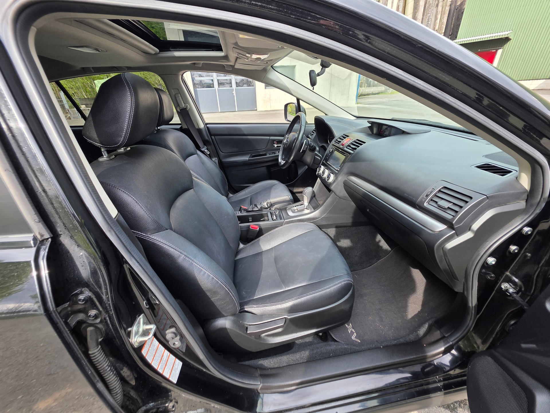 SUBARU XV 2.0 Swiss Three AWD CVT-image-23
