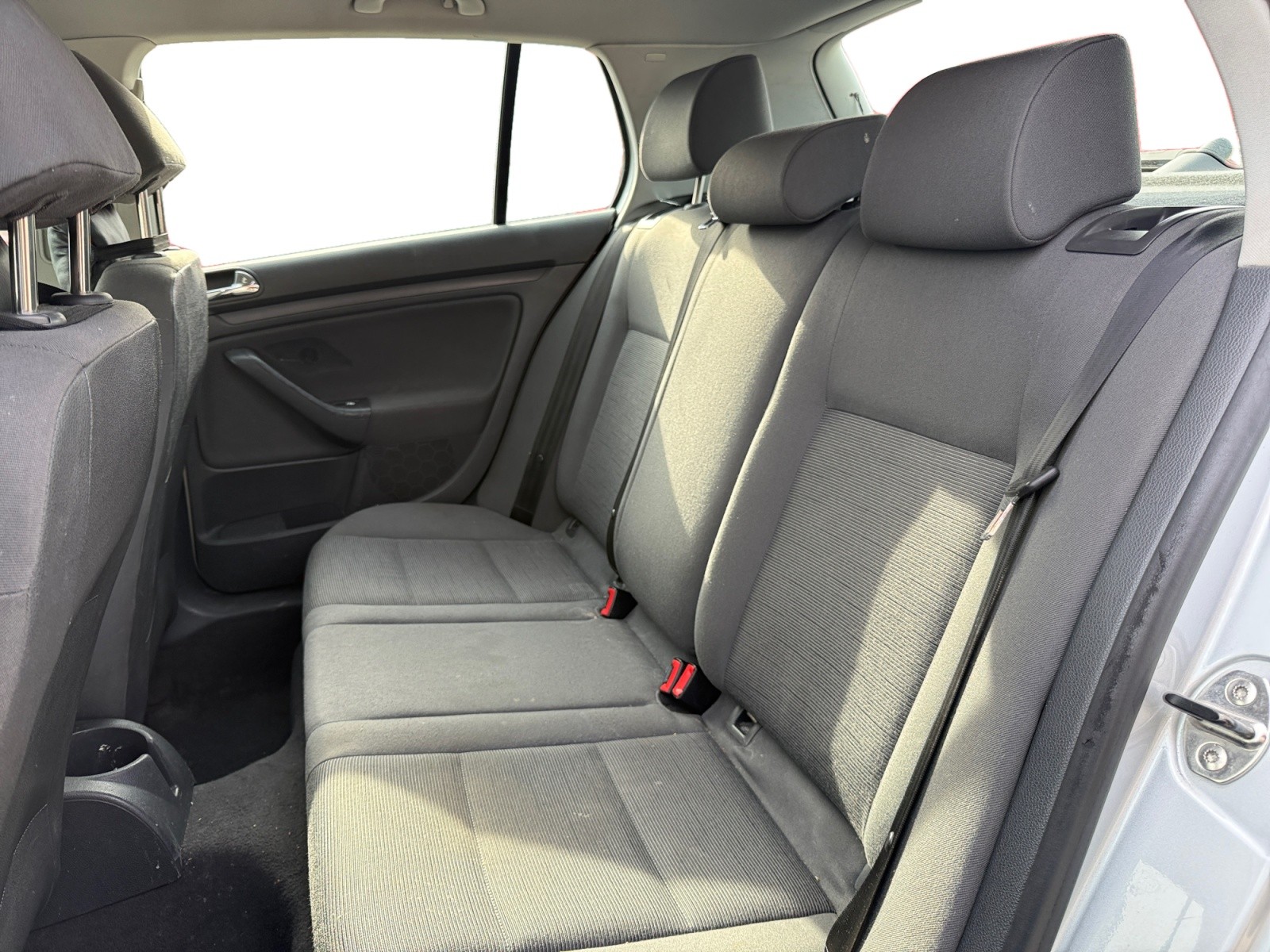 VW Golf 1.6 FSI Trendline-image-11