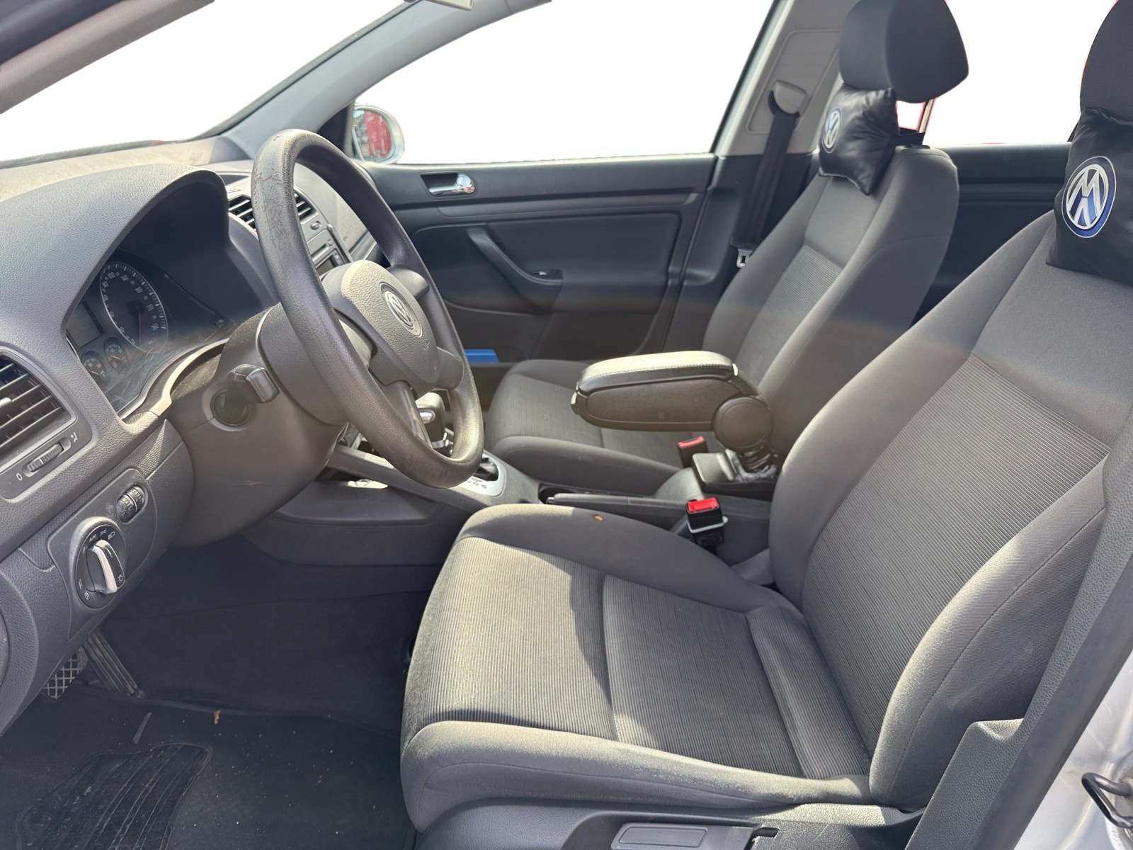 VW Golf 1.6 FSI Trendline-image-8