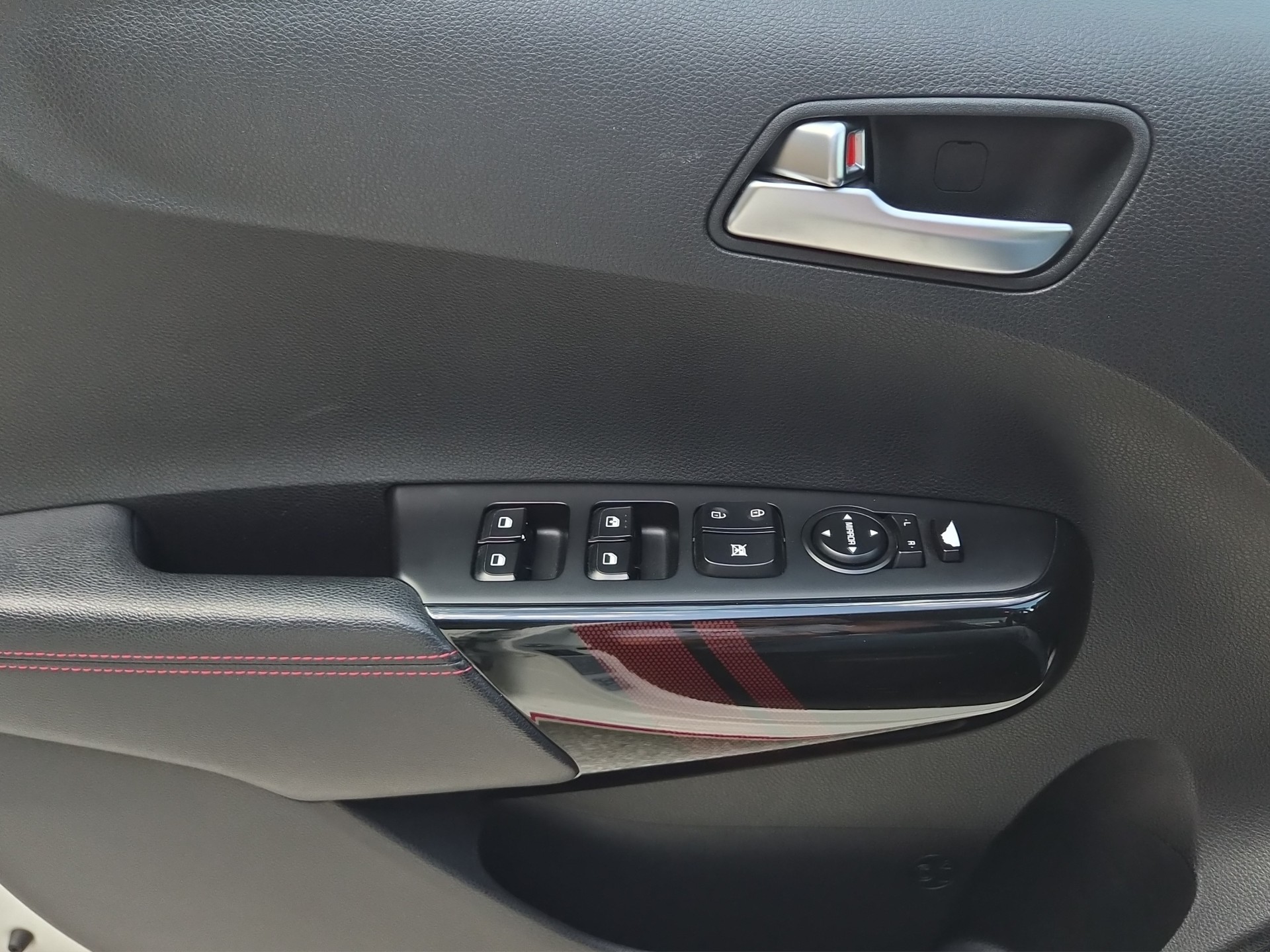 KIA Picanto 1.2 CVVT GT-Line-image-16