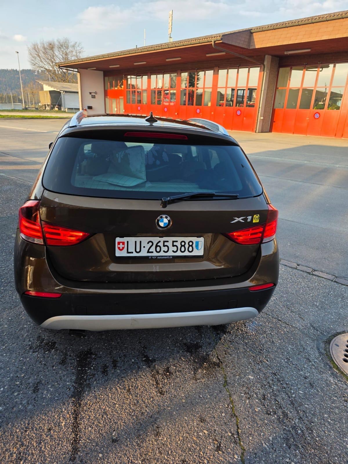 BMW X1 xDrive 20d Steptronic-image-12
