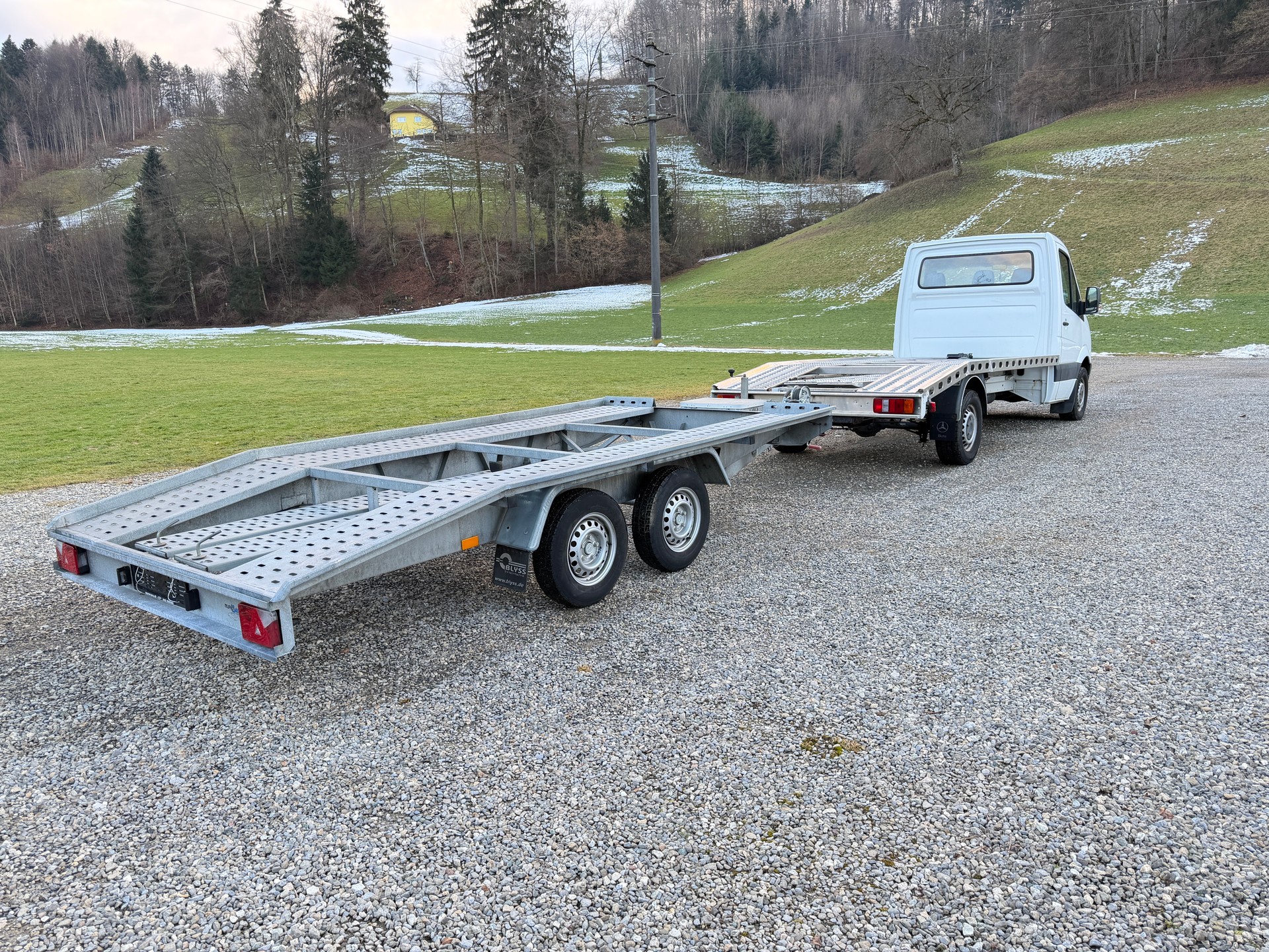 MERCEDES-BENZ AUTOTRANSPORTER 1600 kg Nutzlast mit Anhänger-image-2