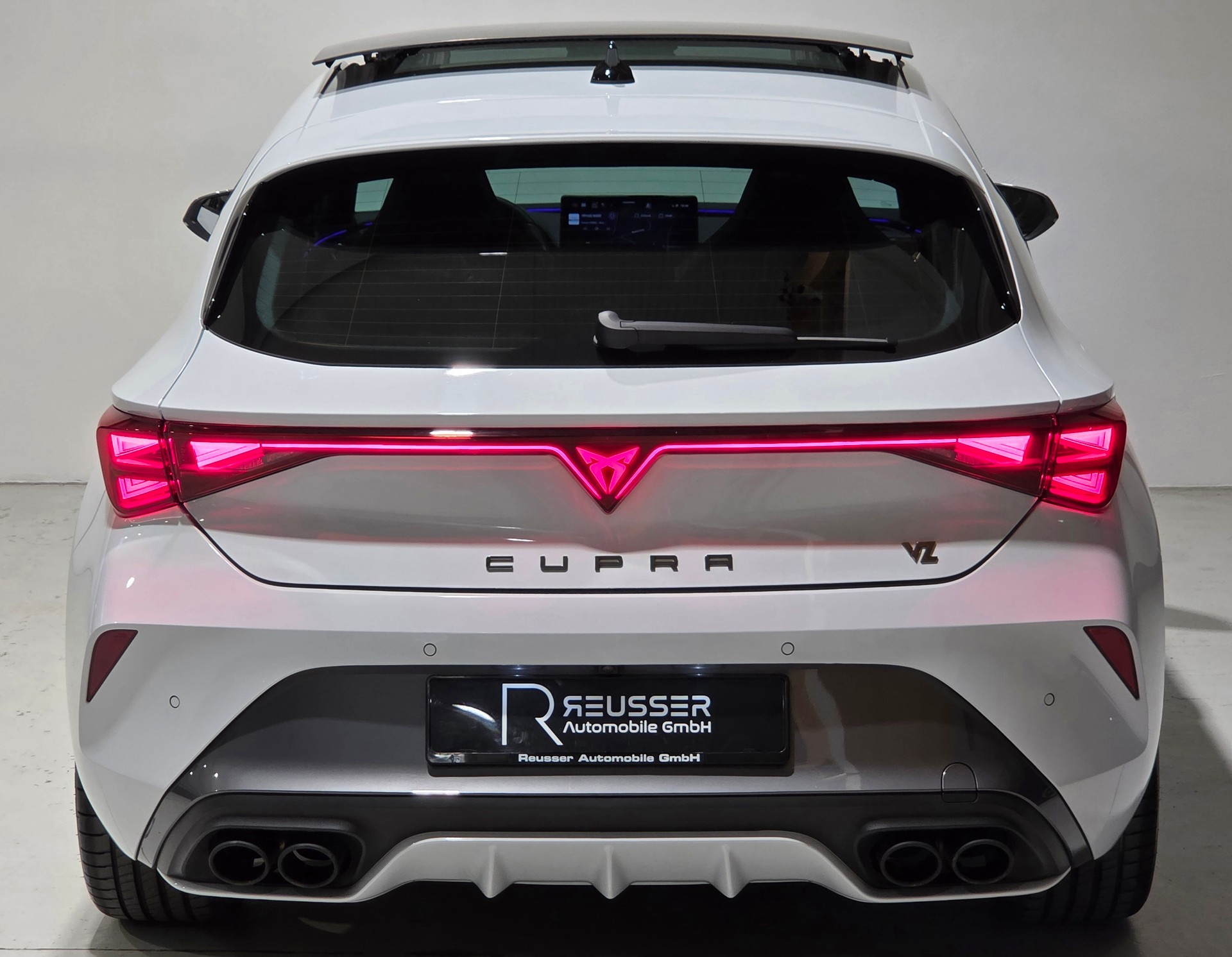 CUPRA LEON 2.0 TSI VZ 300 DSG-image-5