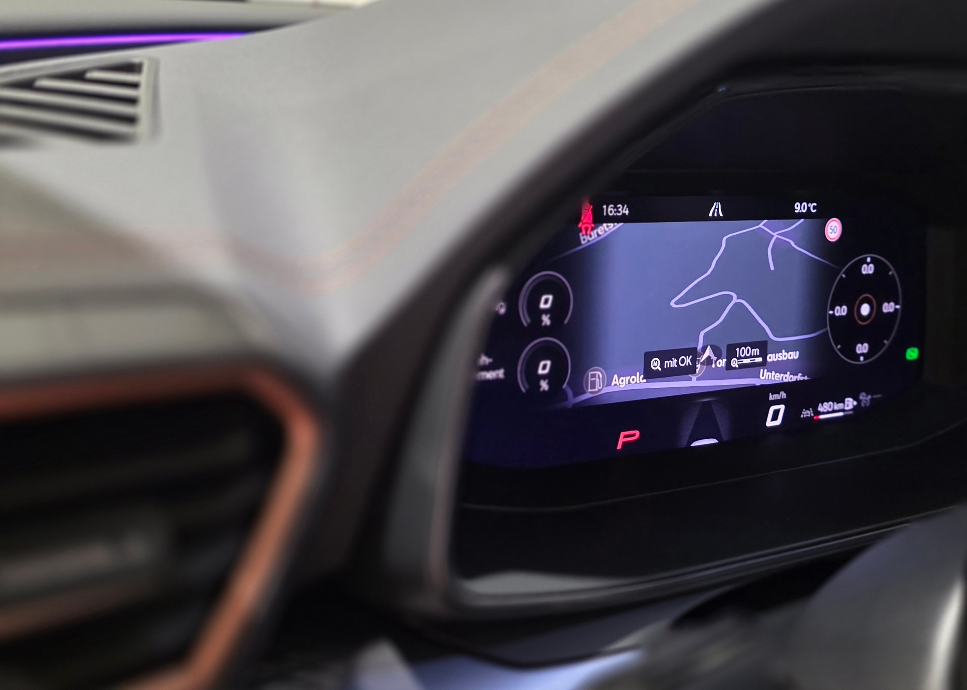 CUPRA LEON 2.0 TSI VZ 300 DSG-image-10