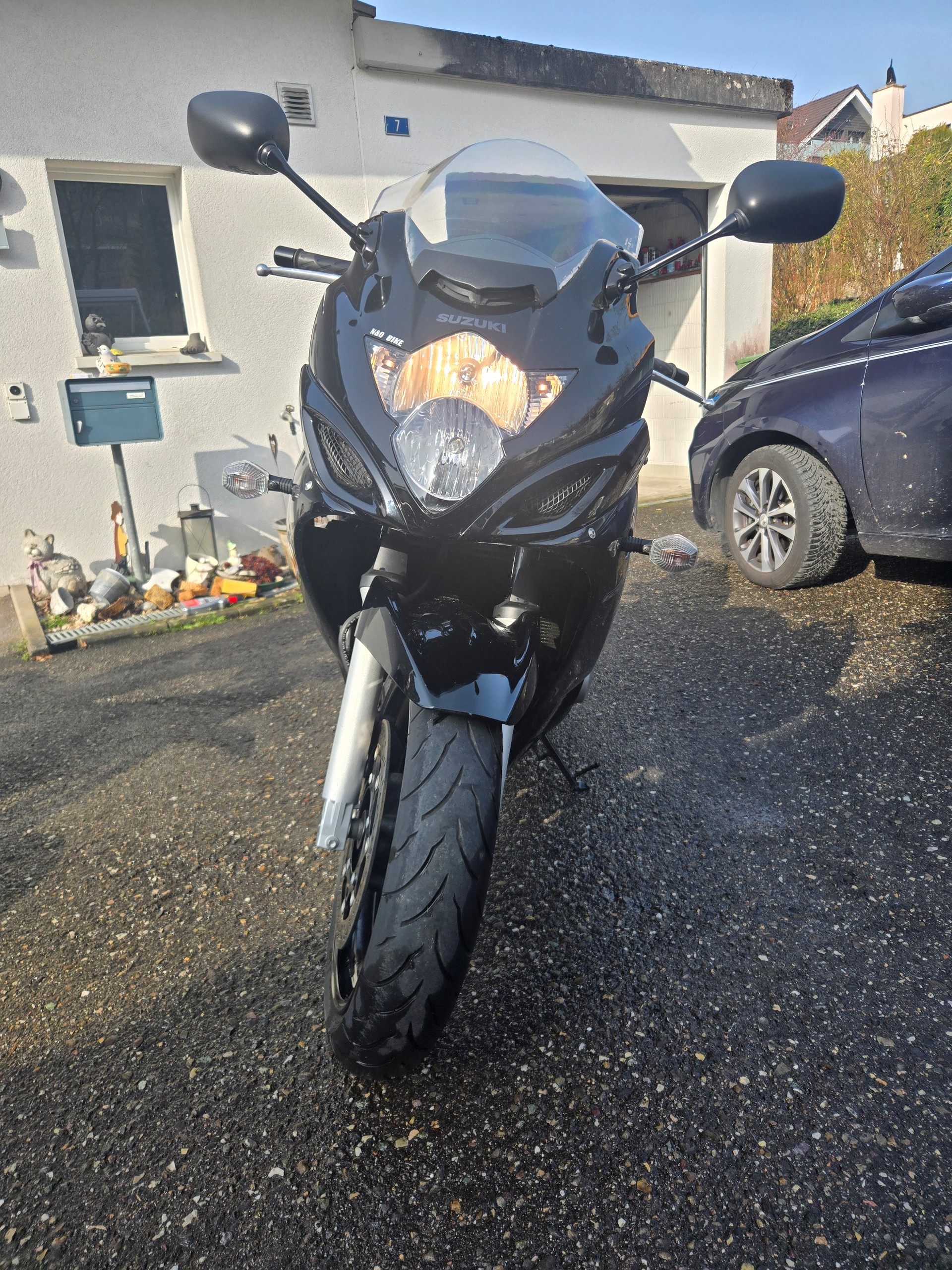 SUZUKI GSX 650F-image-1