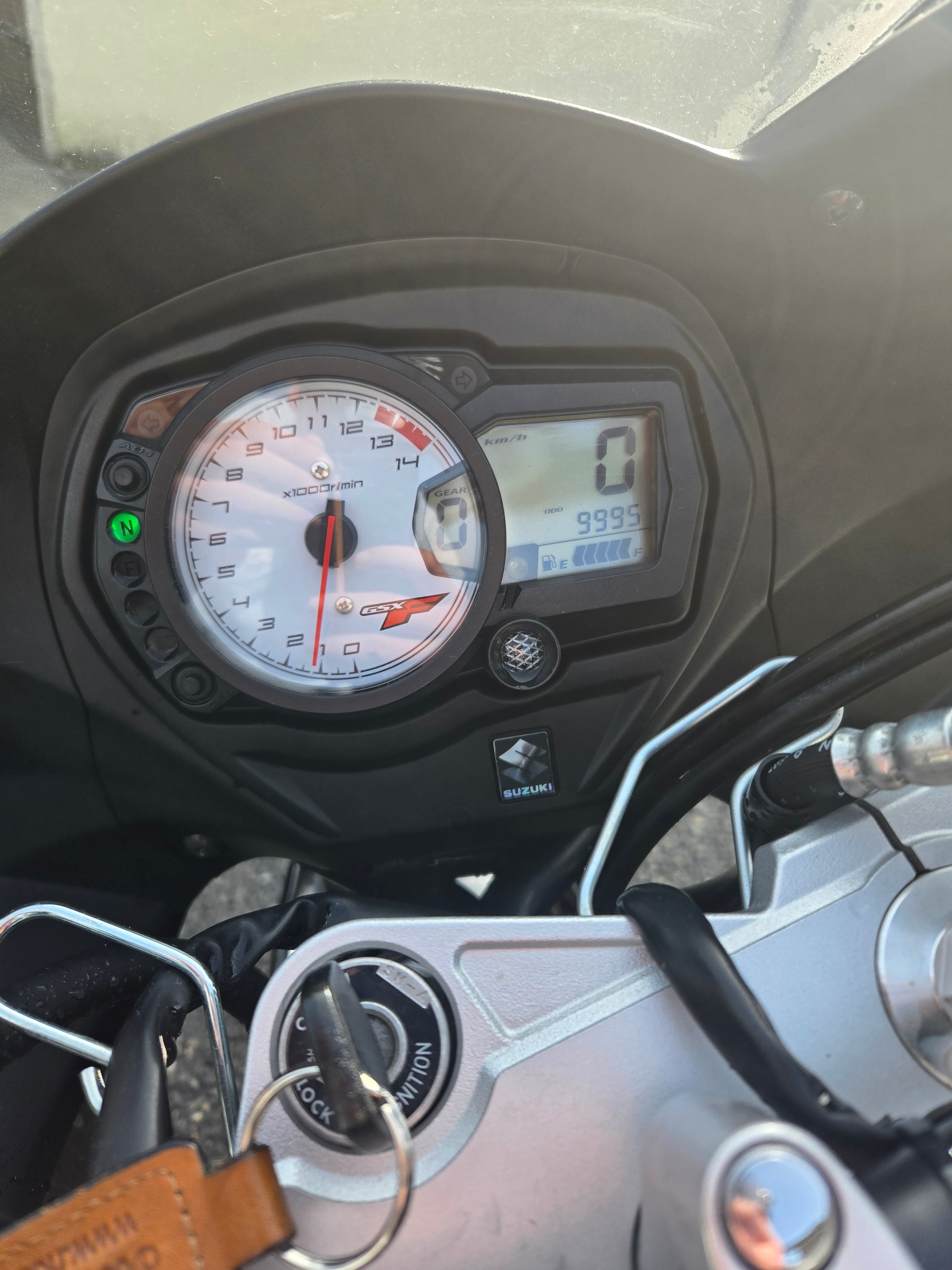 SUZUKI GSX 650F-image-2