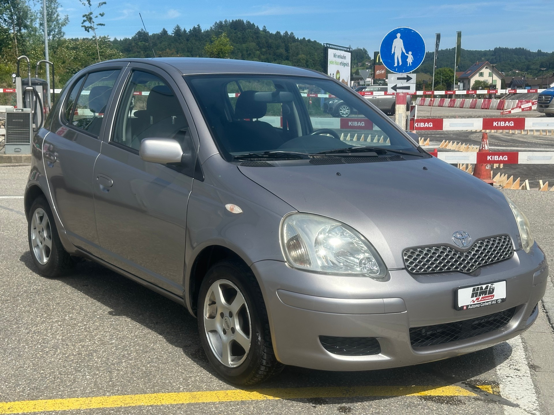 TOYOTA Yaris 1.4 D-4D Linea Luna-image-7