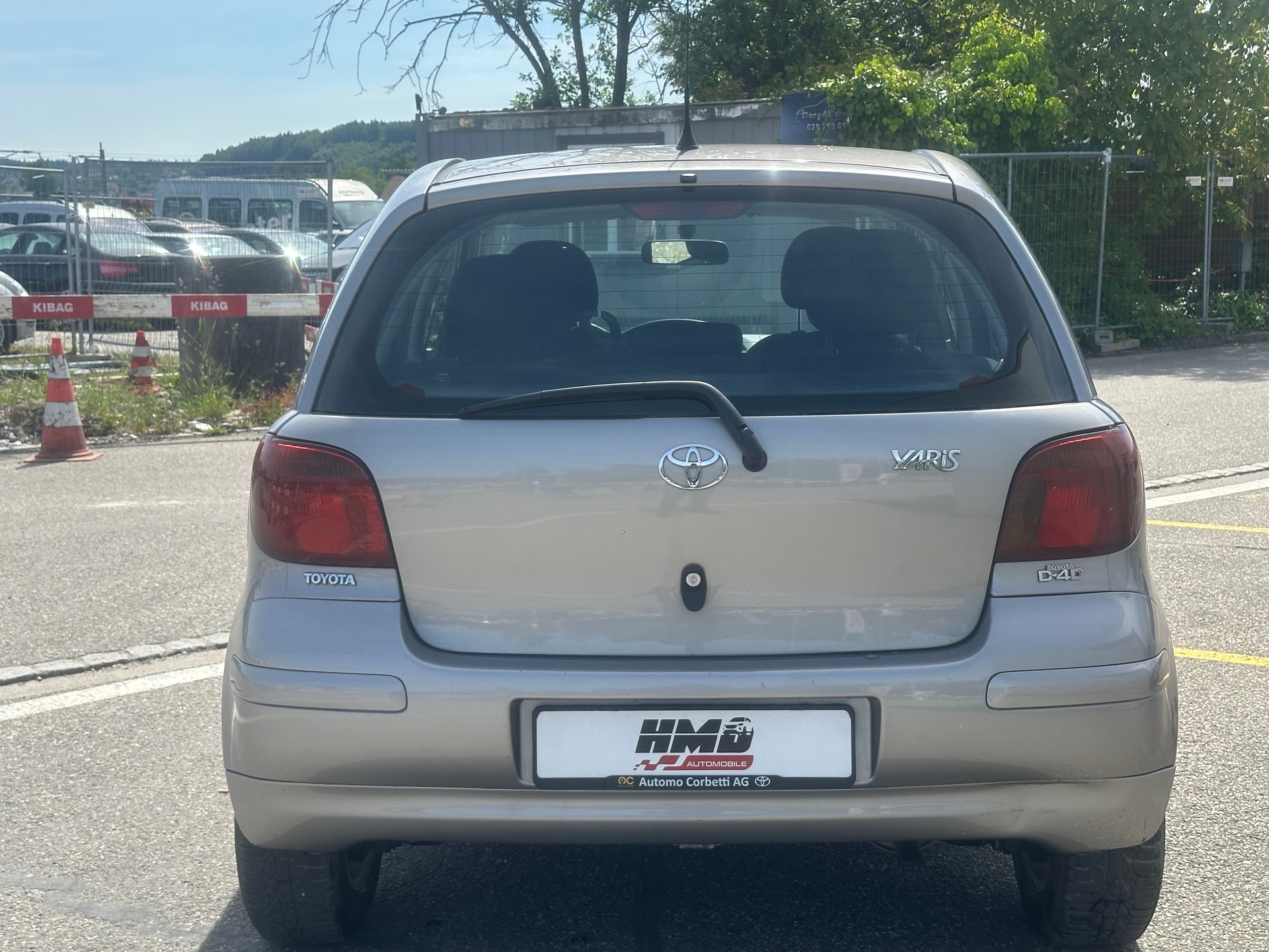 TOYOTA Yaris 1.4 D-4D Linea Luna-image-4