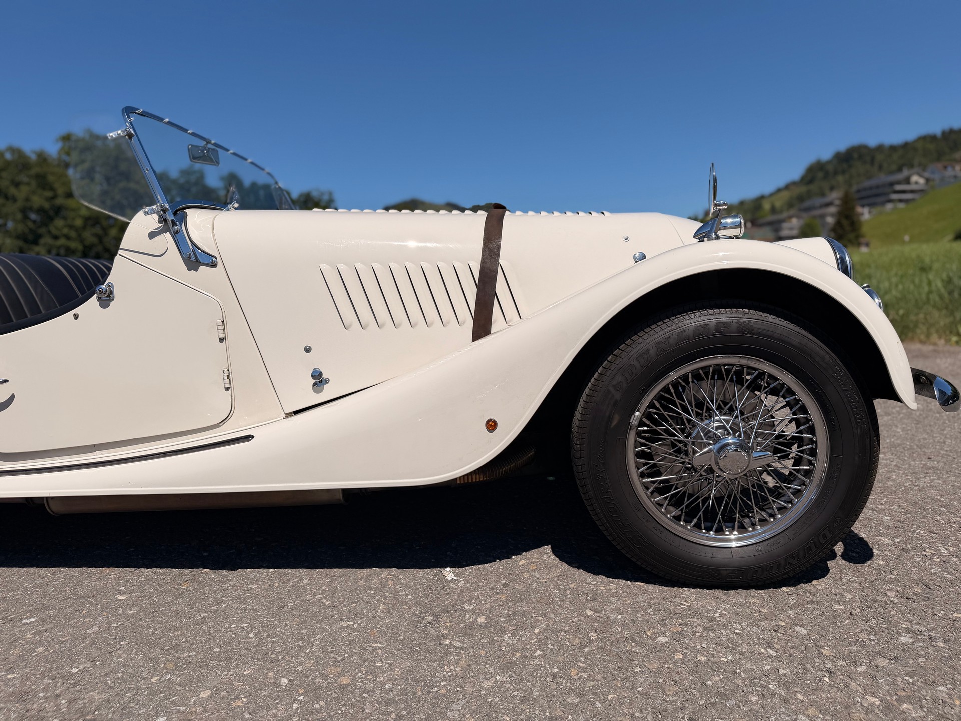 MORGAN Plus 4 - VETERAN-image-17