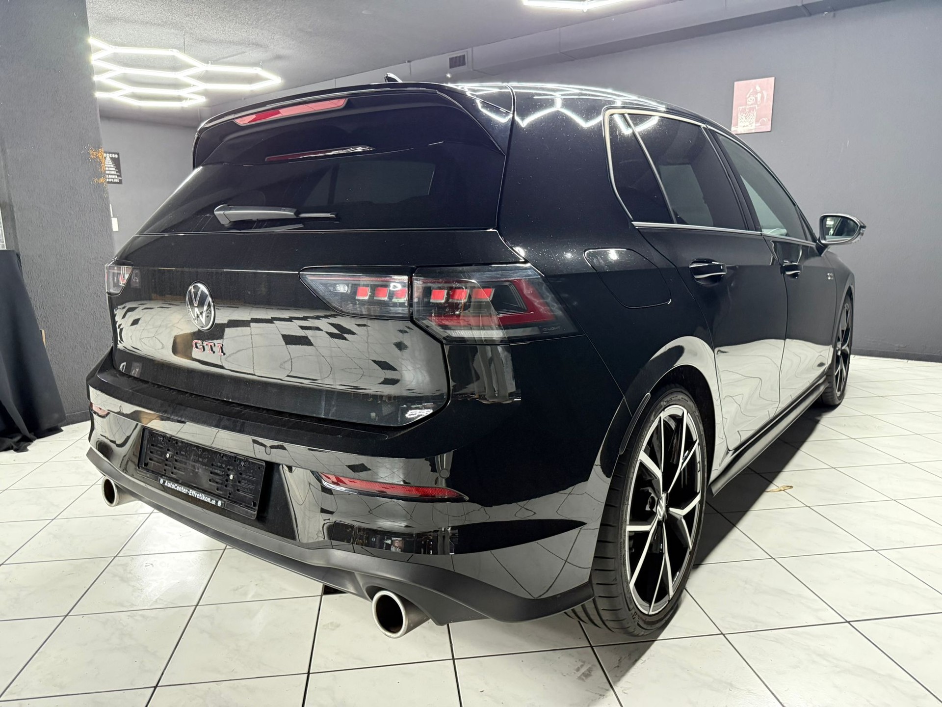 VW Golf 2.0 TSI GTI DSG-image-5