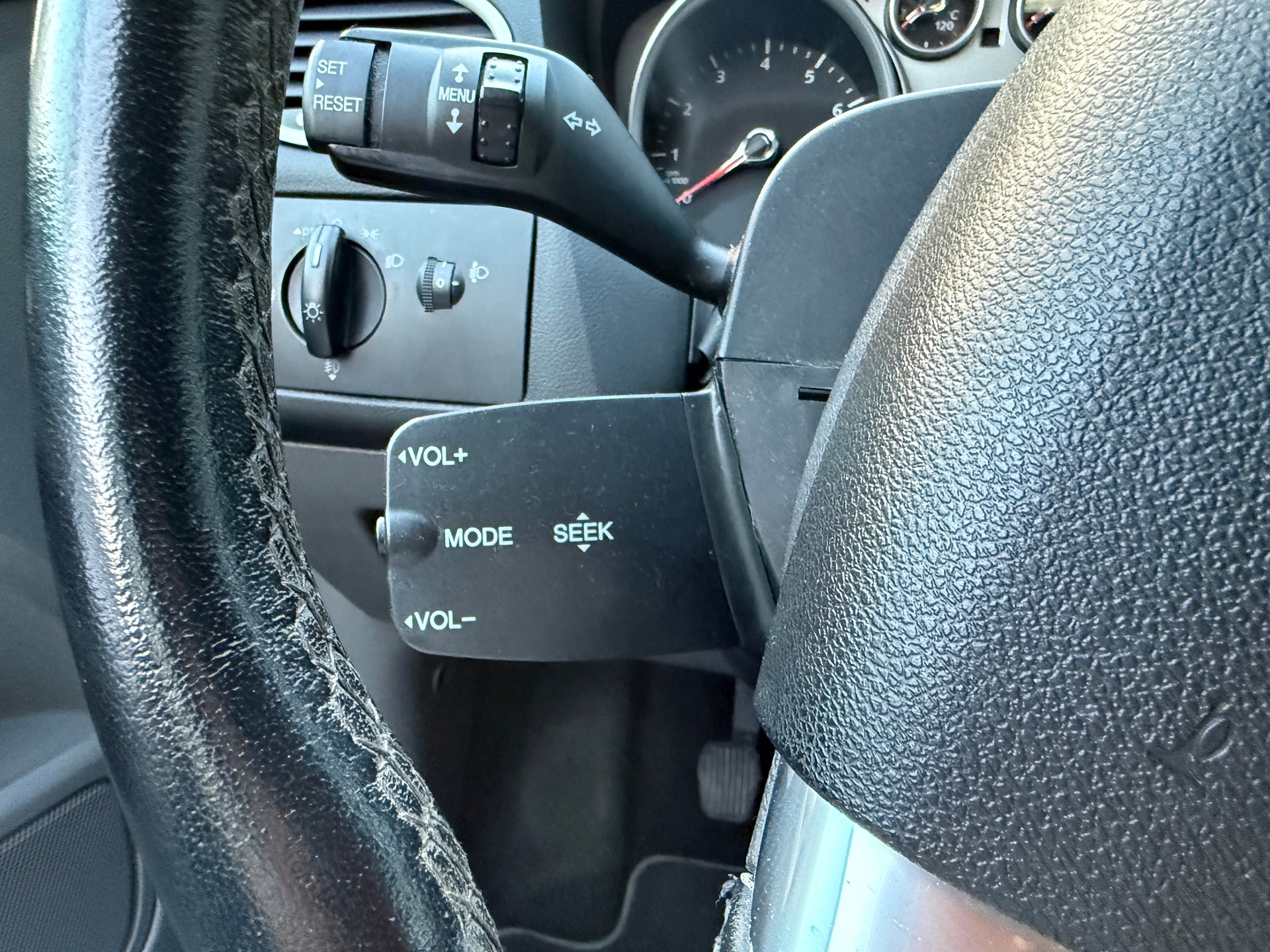 FORD Focus 1.6i VCT Carving-image-7