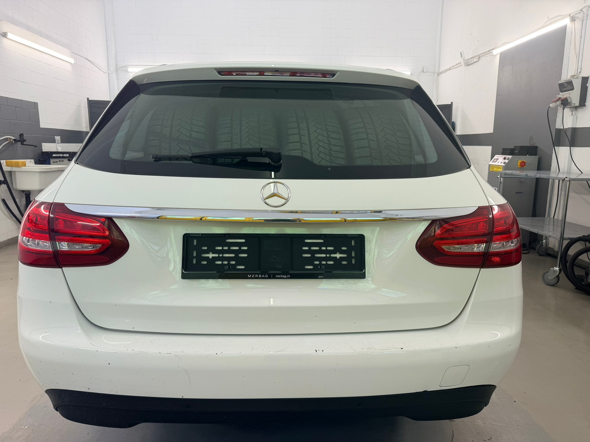 MERCEDES-BENZ C 220 d Swiss Star 4Matic 9G-Tronic-image-4