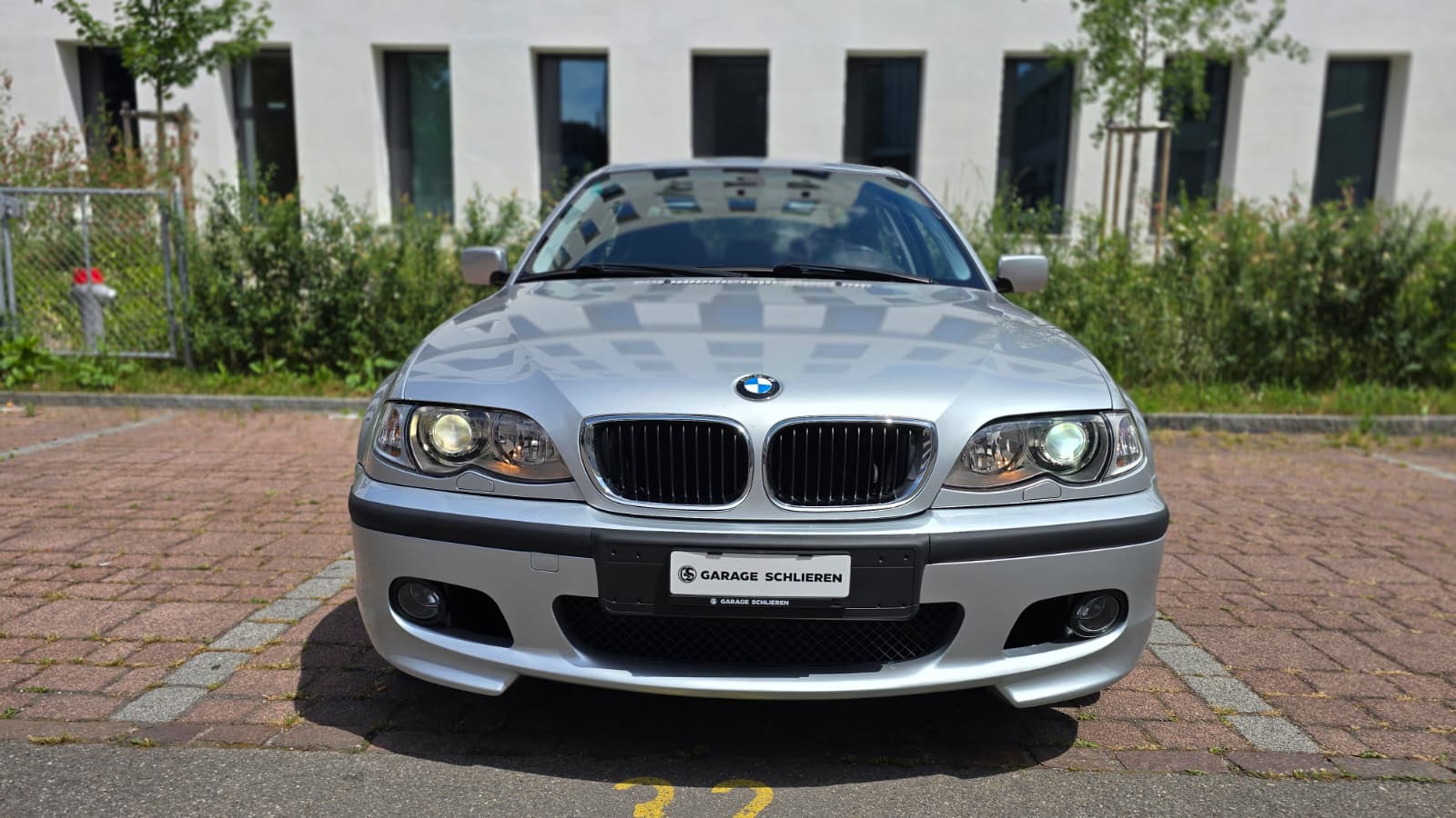 BMW 330xi Facelift Frisch ab MFK und Service / Elk Leder Sitz / XENON / Tempomat / PDC Sens. / Regen Sens.-image-2