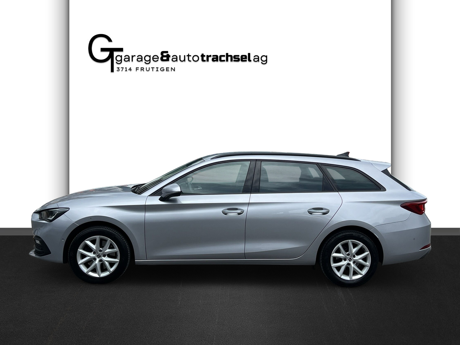 SEAT Leon ST 2.0 TDI EVO DSG Style-showroom-element-1