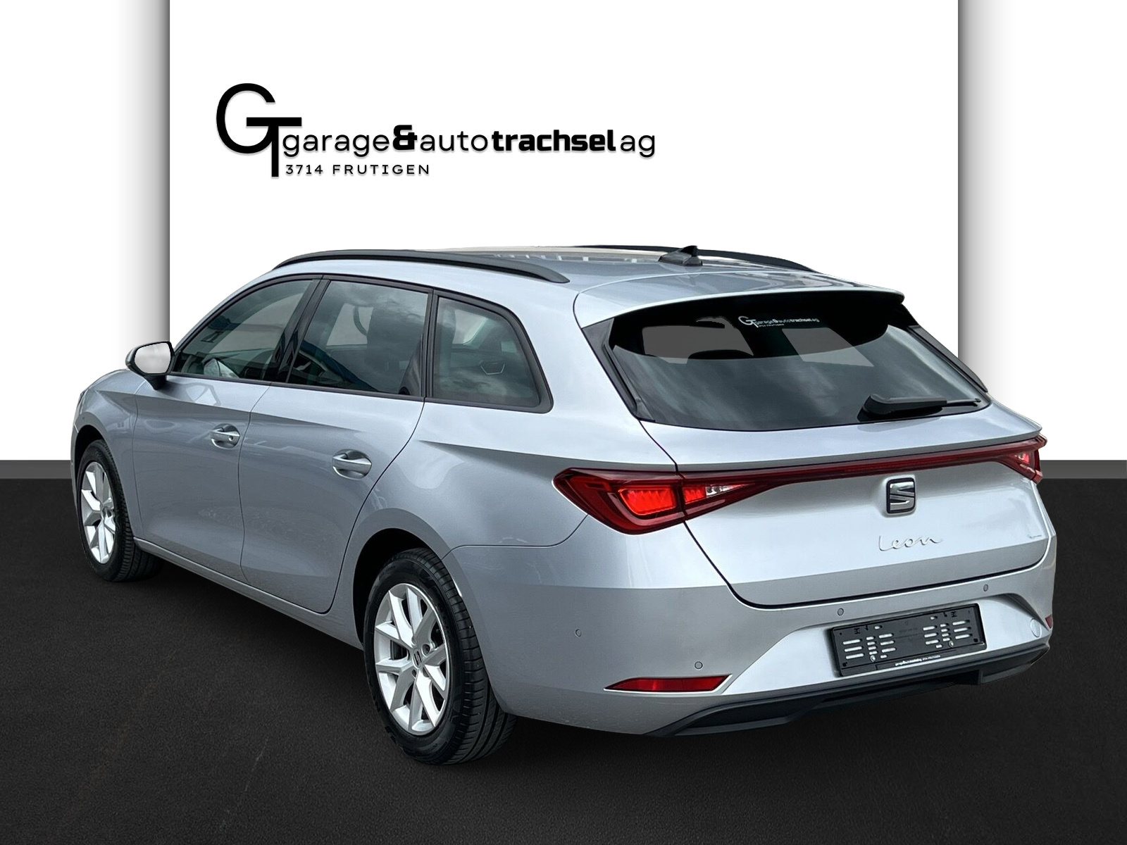 SEAT Leon ST 2.0 TDI EVO DSG Style-showroom-element-2