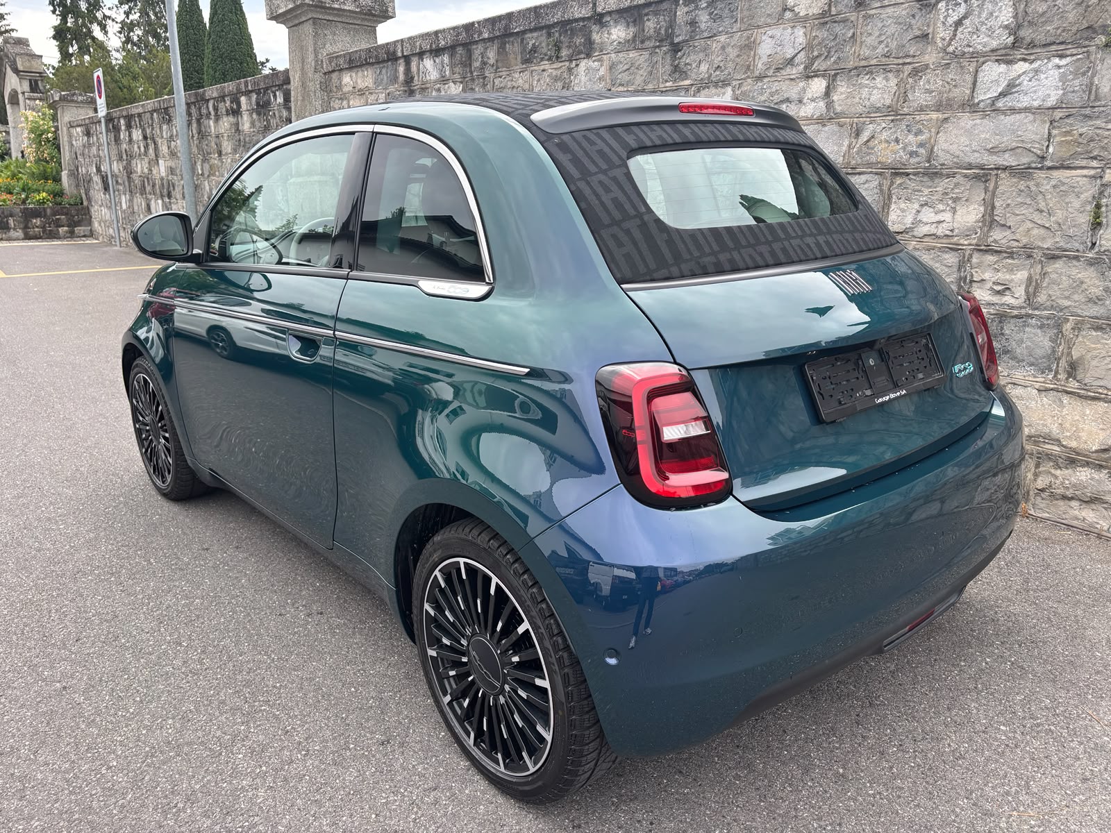 FIAT 500 C electric 87 kW La Prima-showroom-element-1