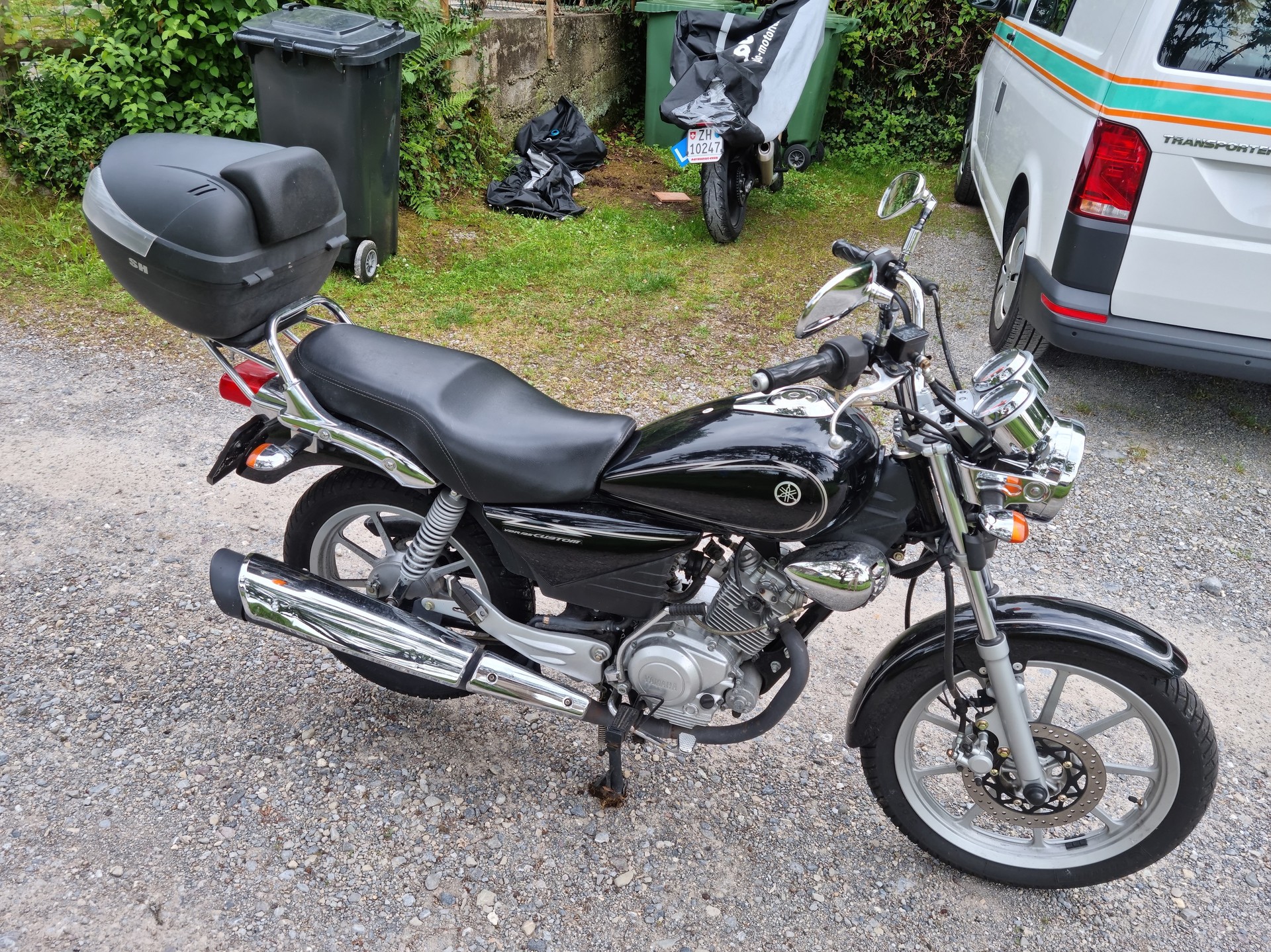 YAMAHA YBR 125 Custom-image-1