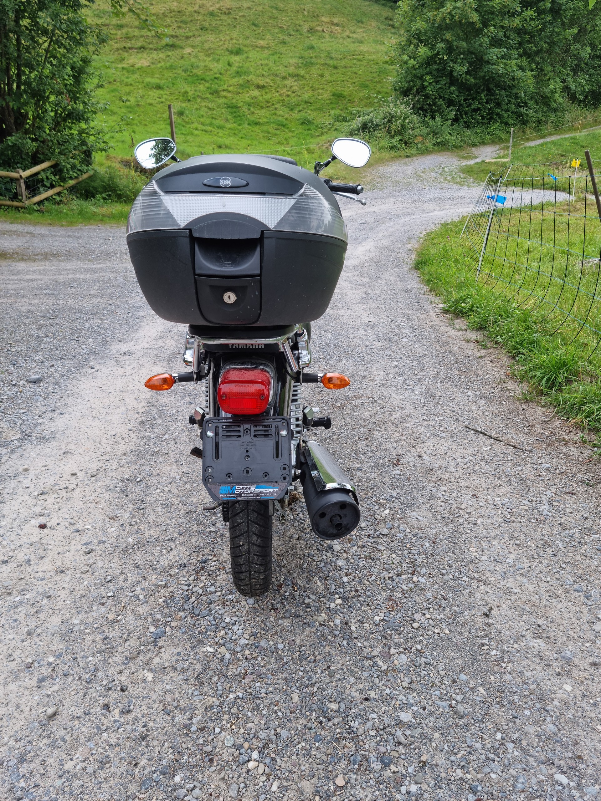 YAMAHA YBR 125 Custom-image-5
