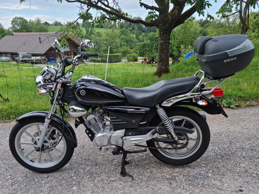 YAMAHA YBR 125 Custom-image-0