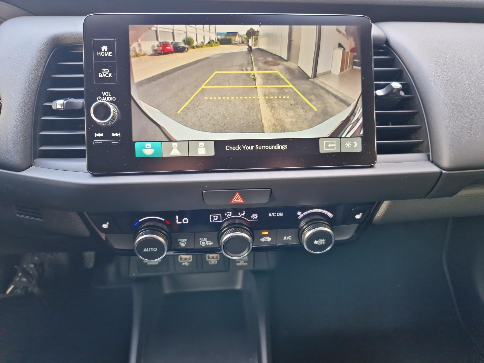 HONDA Jazz 1.5 i-MMD Elegance-image-12