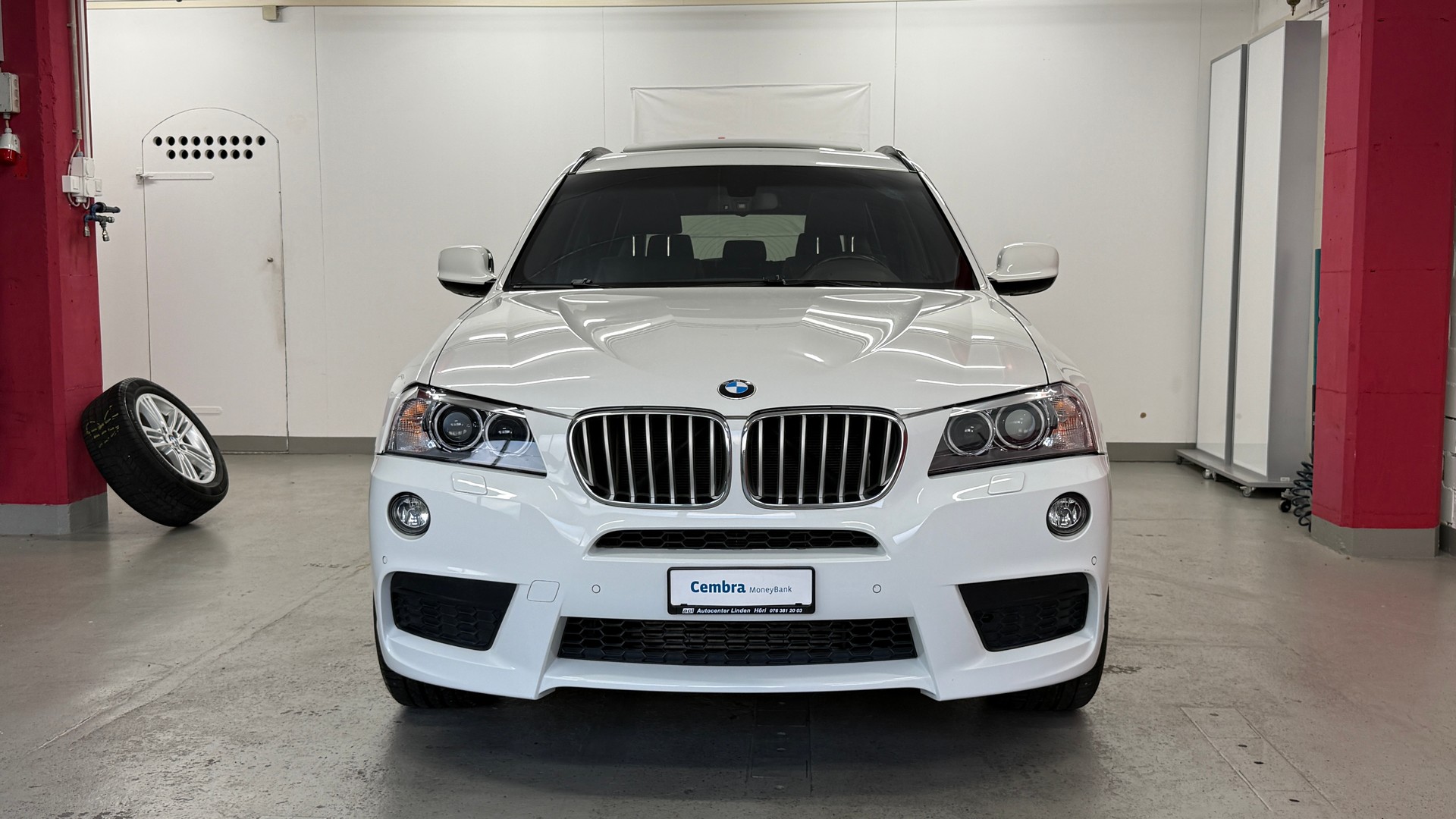 BMW X3 xDrive 30d Steptronic M Paket aus 1 Hand, Servicegepflegt, ab MFK, 8 fach Rad, Garantie 12 M./20000km-showroom-element-1