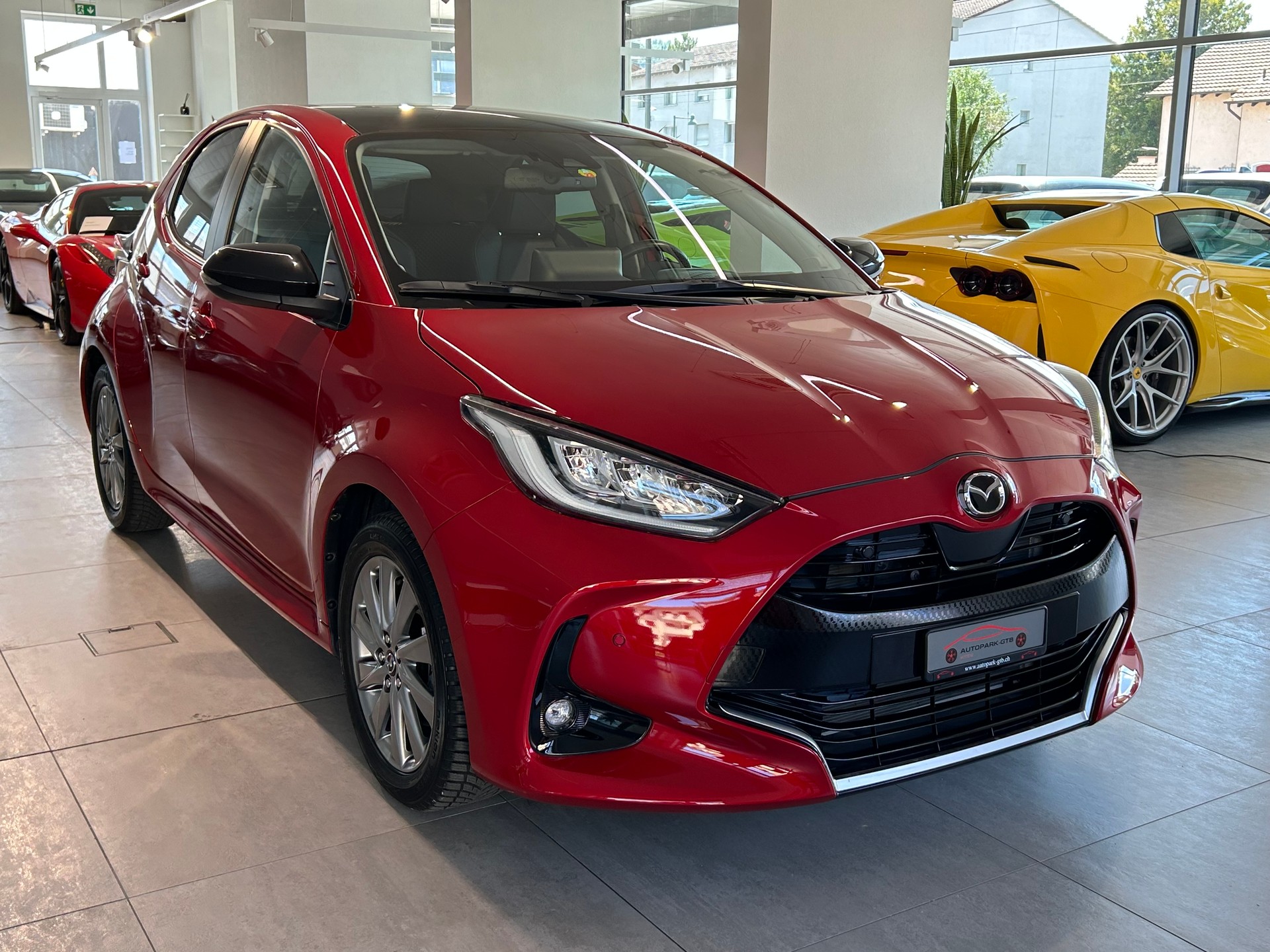 MAZDA 2 Hybrid Select-showroom-element-1