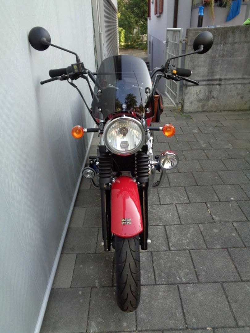 ROYAL ENFIELD INTERCEPTOR 650 TWIN-image-2
