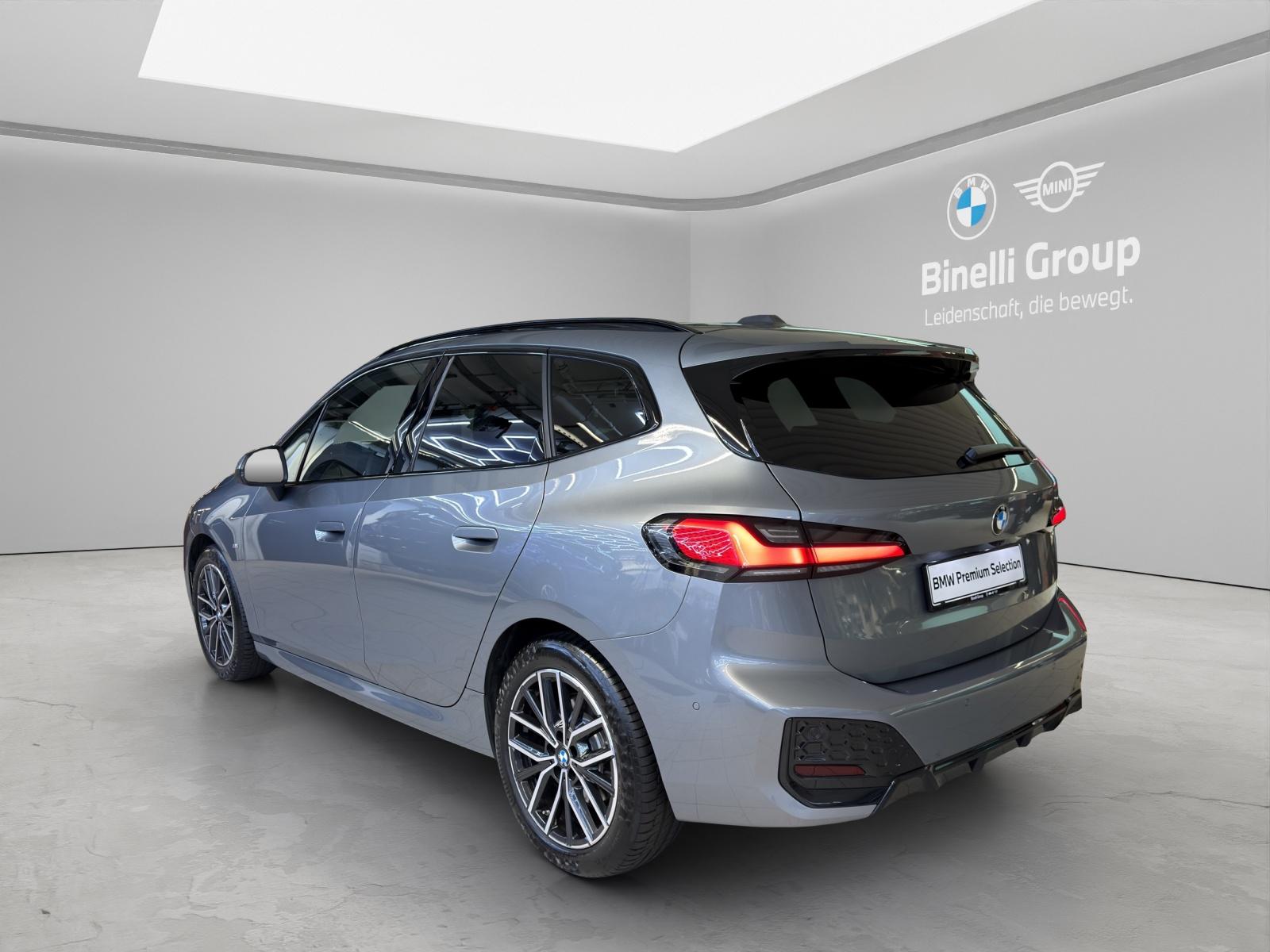 BMW 223i xDrive Active Tourer M-SportPaket-showroom-element-2