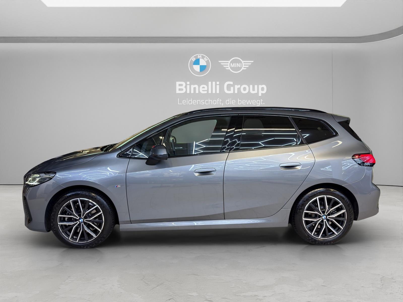 BMW 223i xDrive Active Tourer M-SportPaket-showroom-element-1