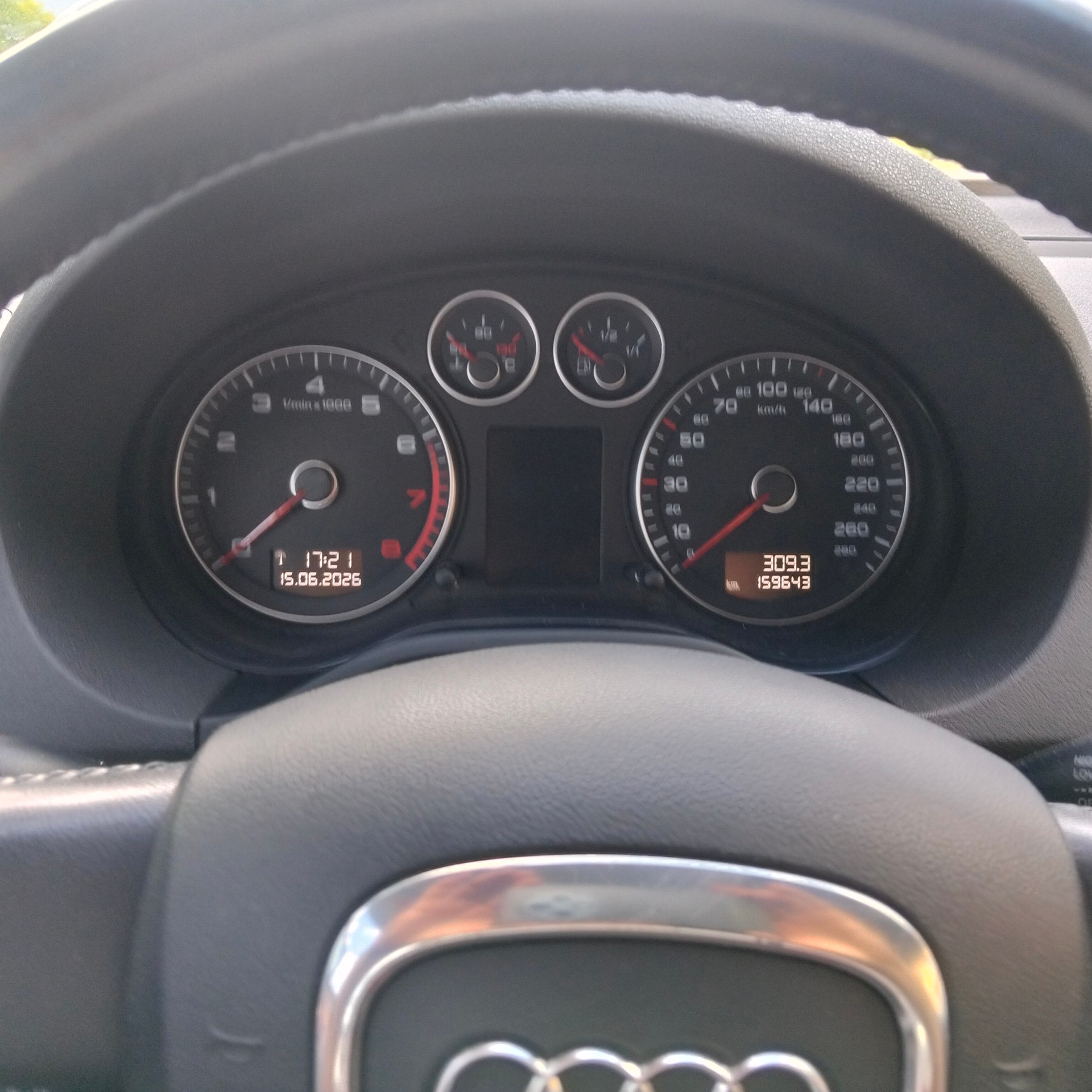 AUDI A3 1.8 TFSI Attraction-image-3