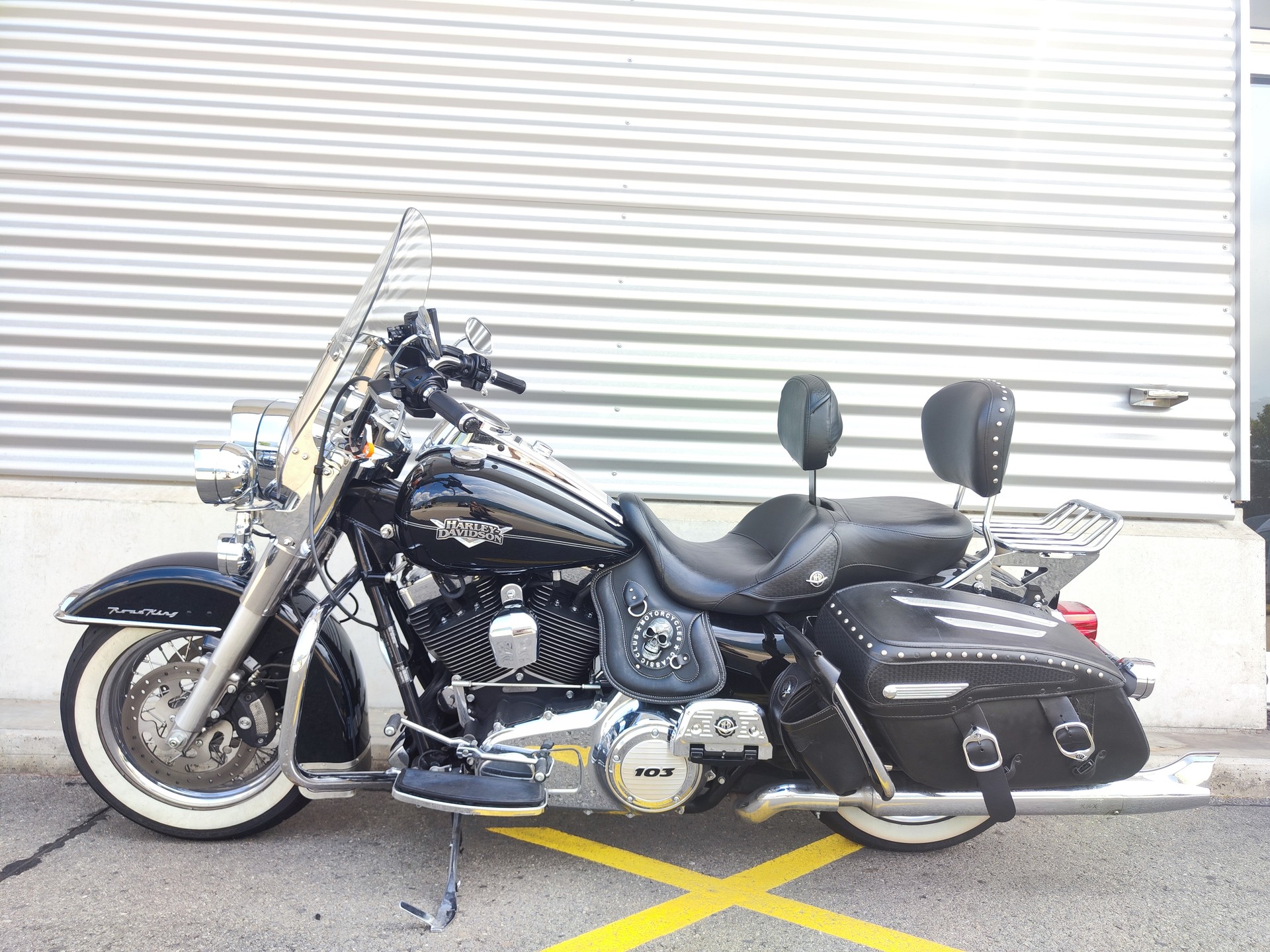 HARLEY-DAVIDSON FLHRC Road King Classic 103 ABS-image-1