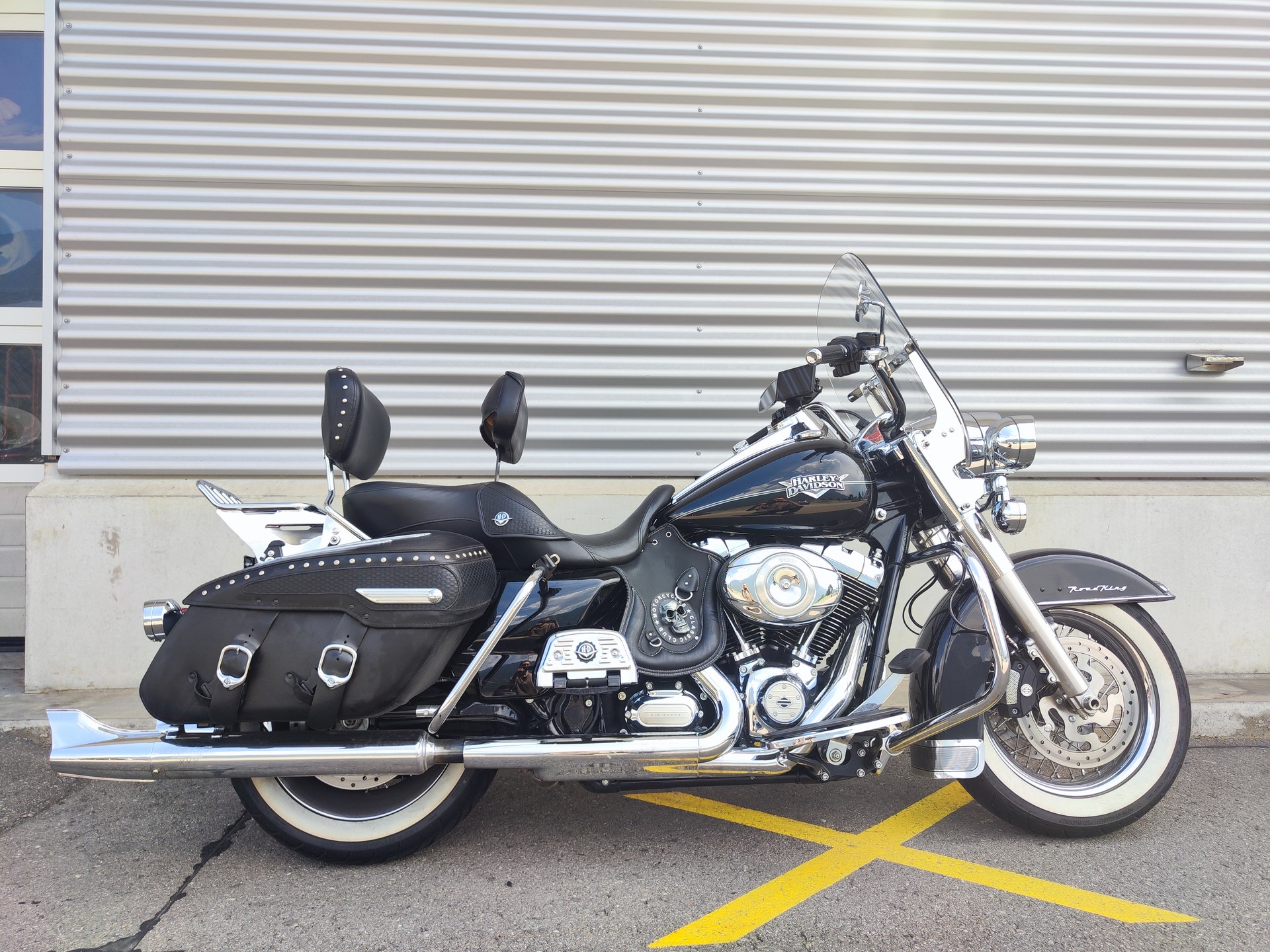 HARLEY-DAVIDSON FLHRC Road King Classic 103 ABS-image-0