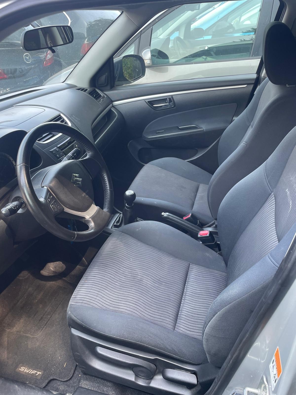 SUZUKI Swift 1.2i 16V GL Top 4x4-image-10