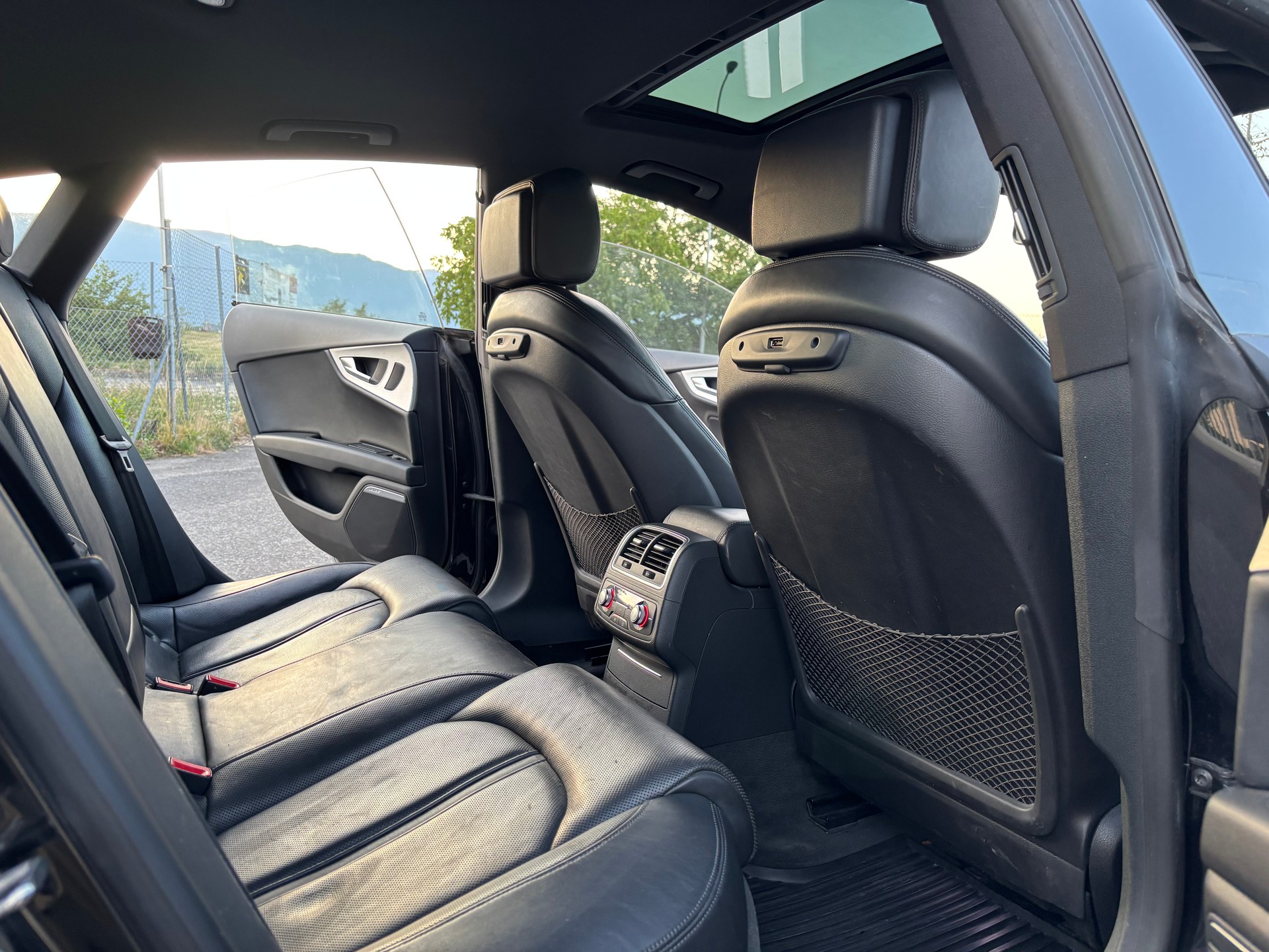 AUDI A7 Sportback 3.0 TDI quattro S-tronic-image-11
