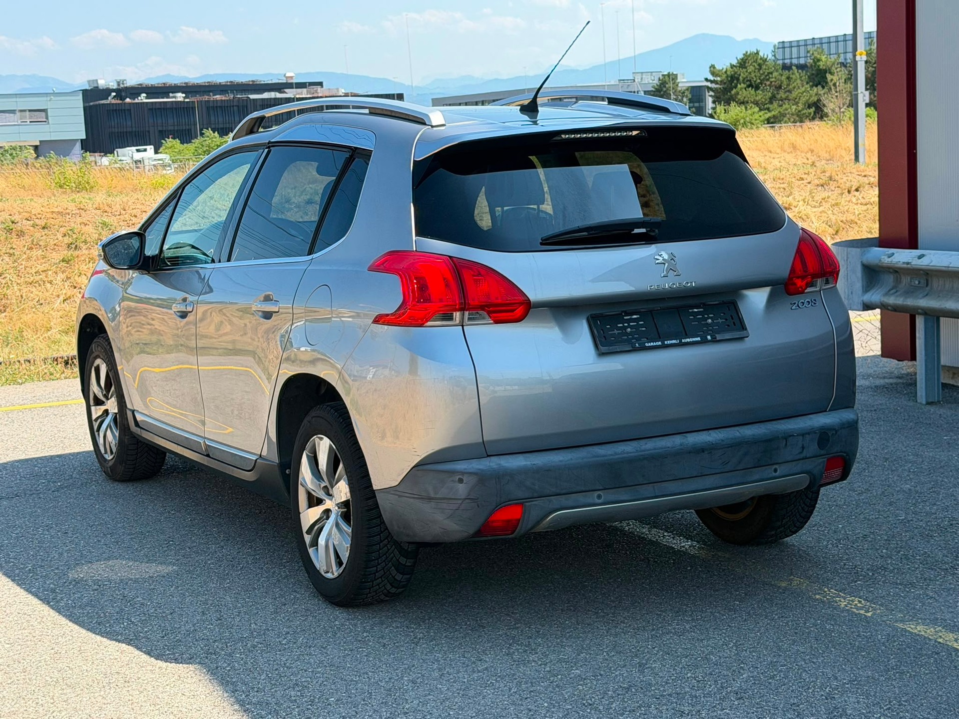 PEUGEOT 2008 1.6 VTI Allure-image-3