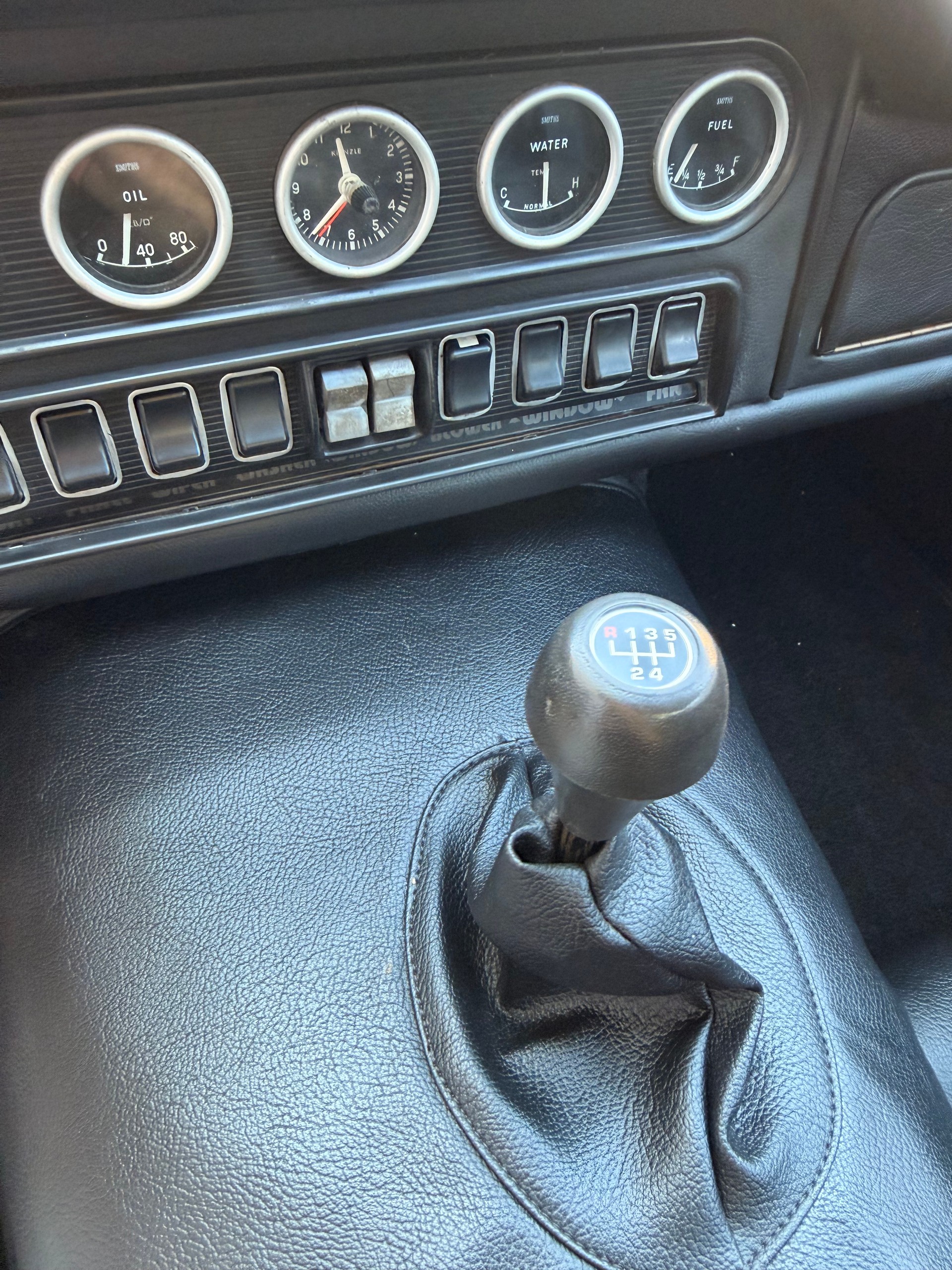 MARCOS 3000 GT-image-14