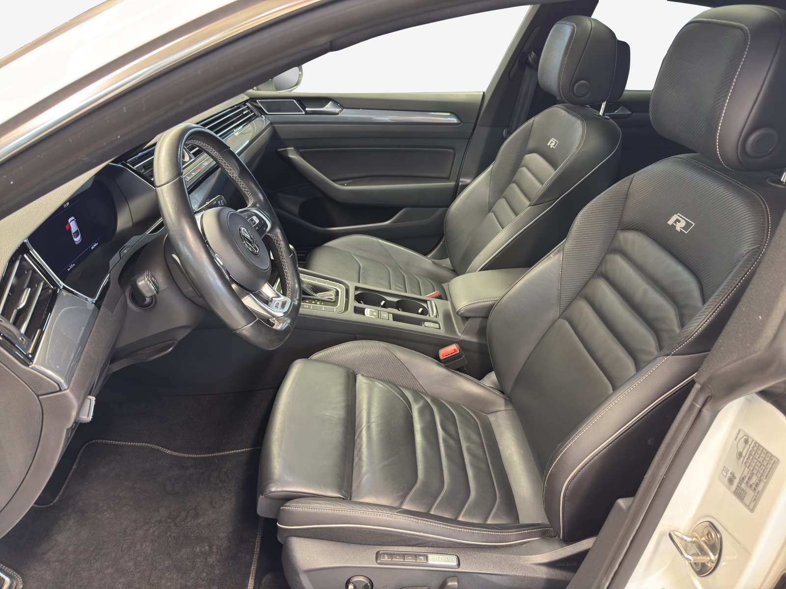 VW Arteon 2.0 TSI BMT R-Line 4Motion DSG-image-7