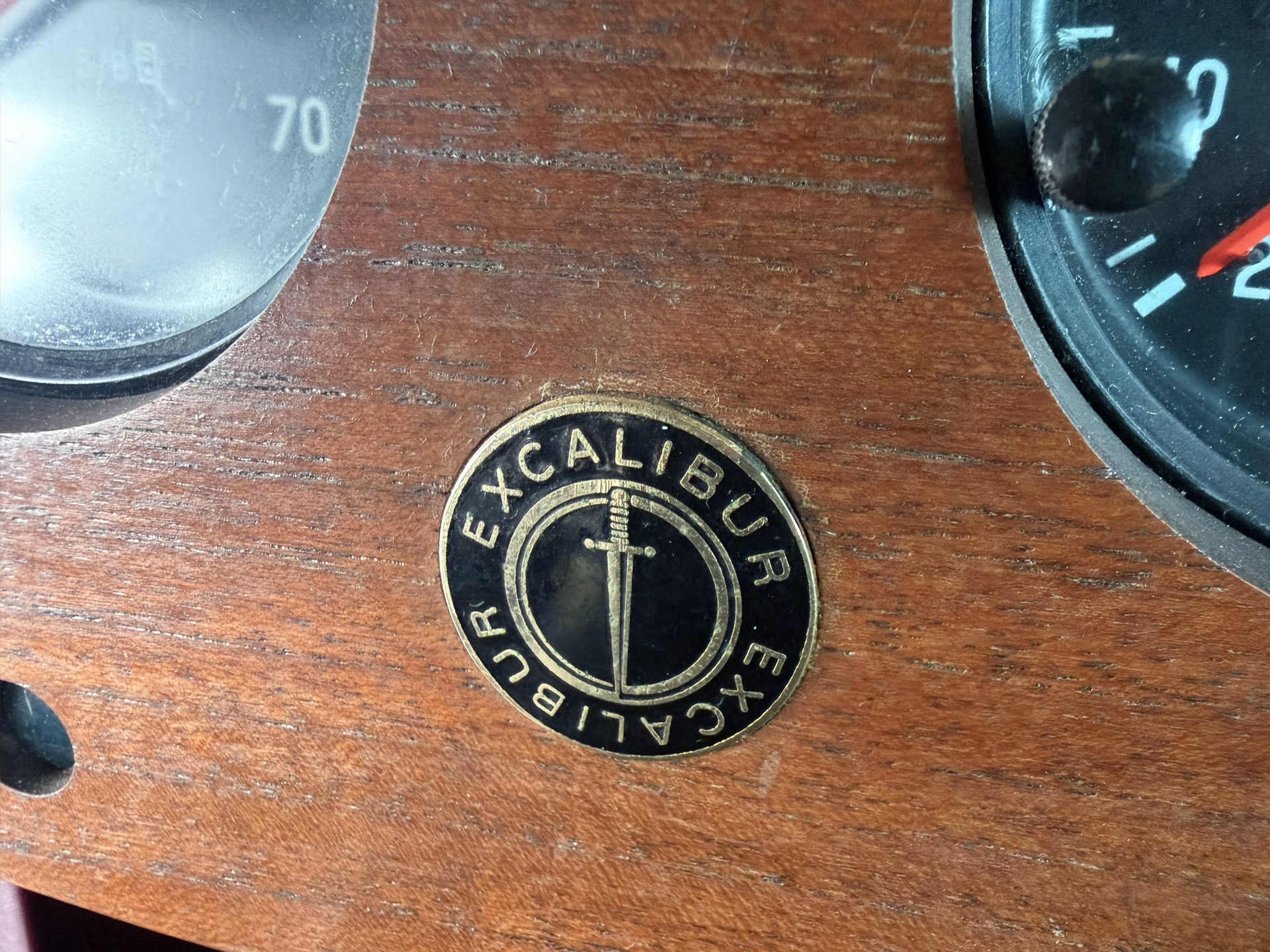 EXCALIBUR Roadster-image-18