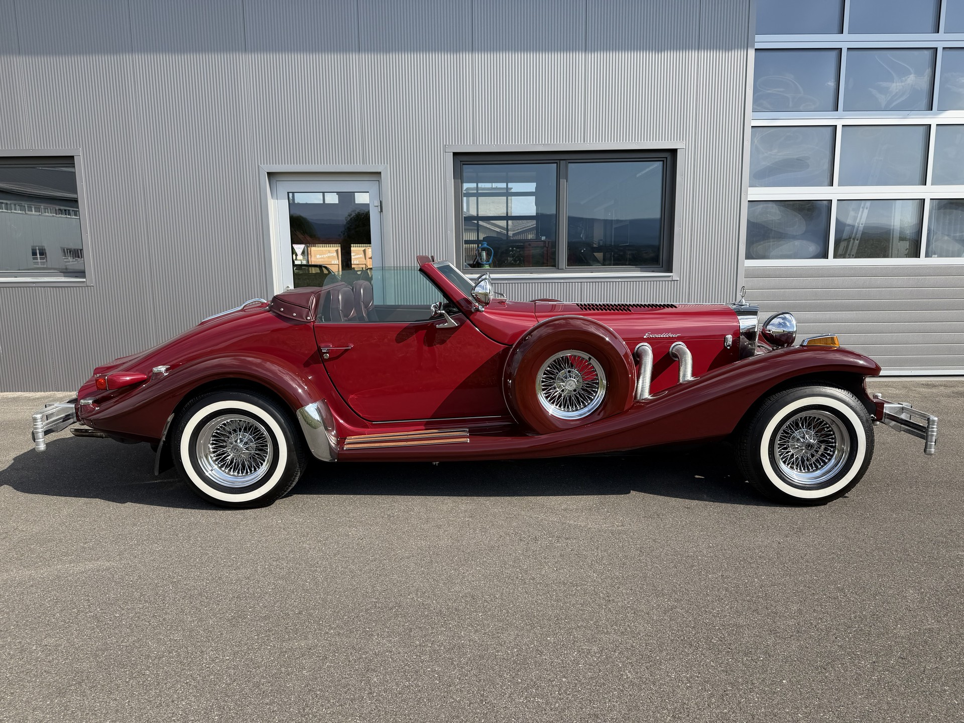 EXCALIBUR Roadster-showroom-element-2