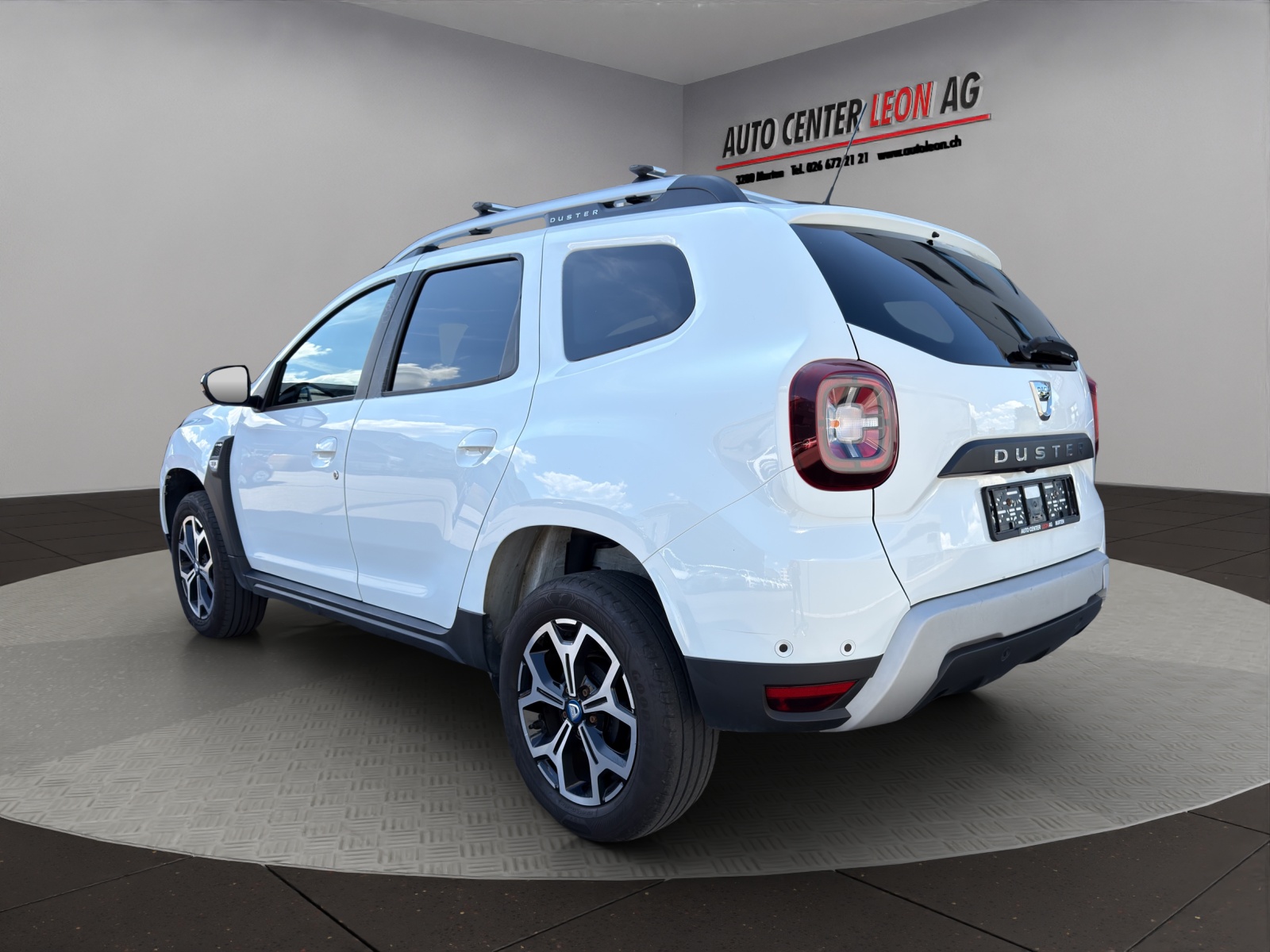 DACIA Duster TCe 130 Celebration 4x4-showroom-element-3