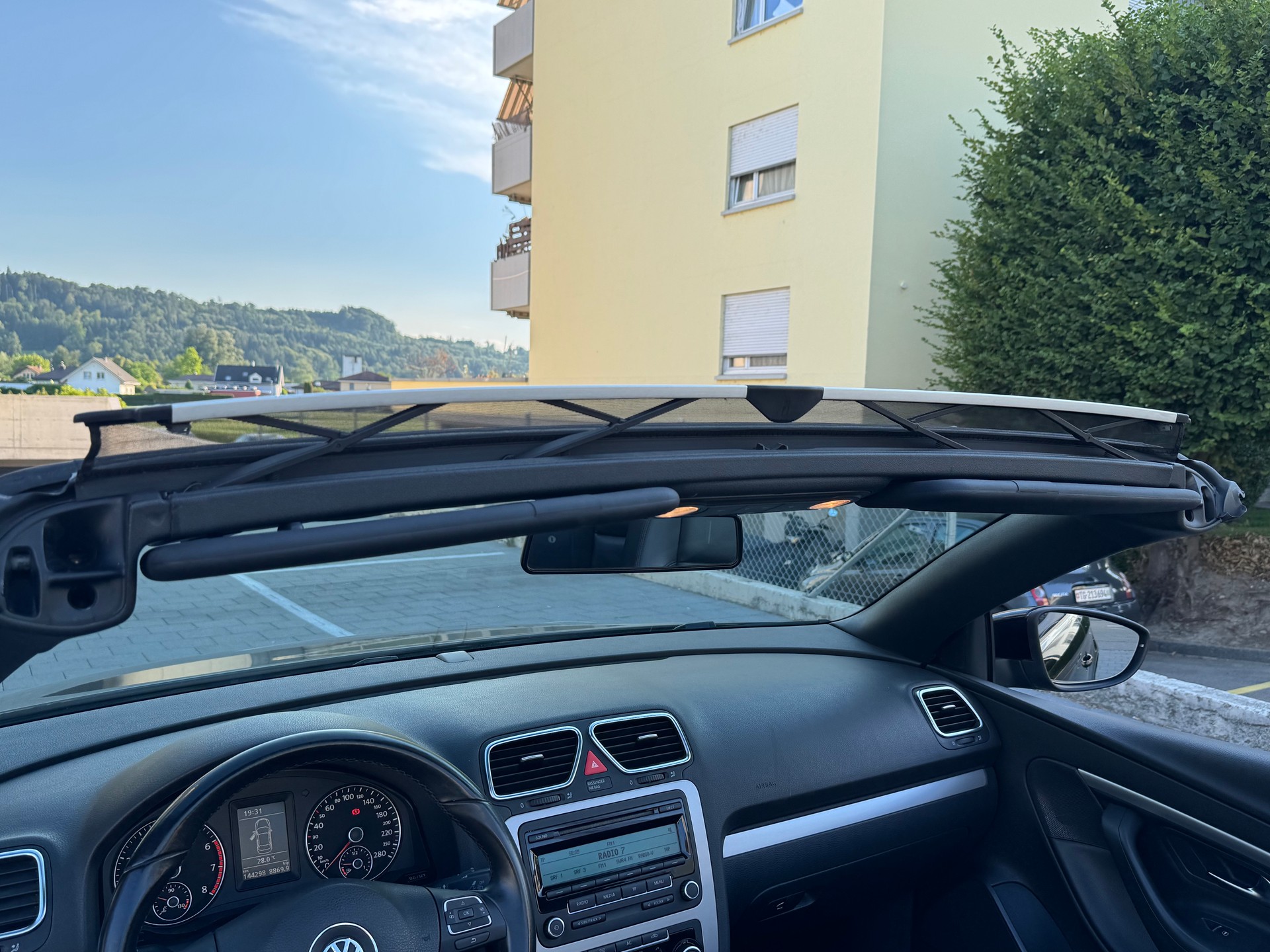 VW Eos 1.4 TSI Cabriolet-image-14