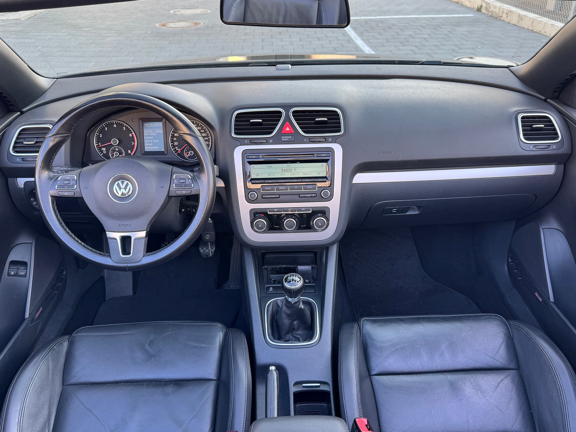VW Eos 1.4 TSI Cabriolet-image-9