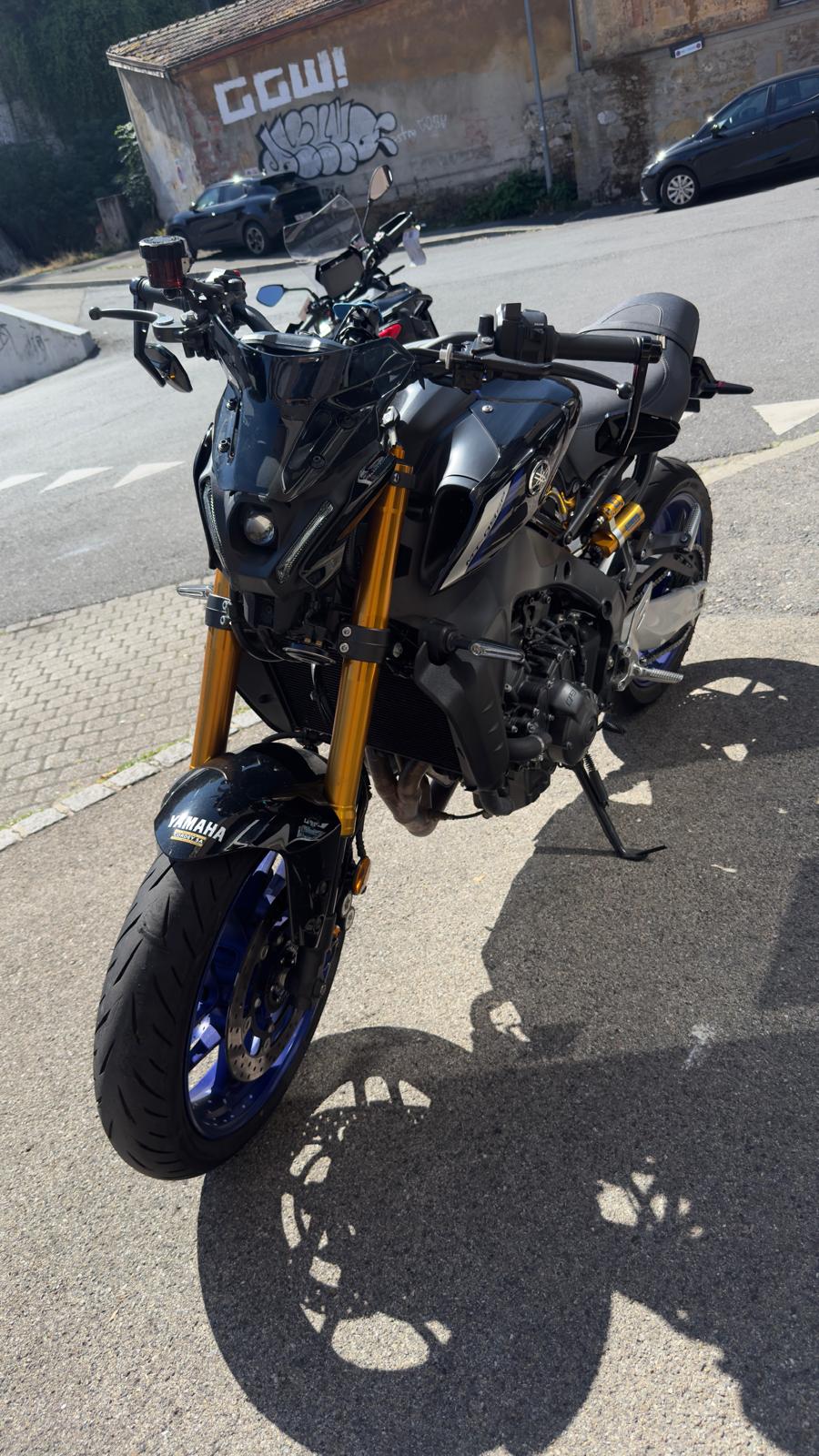 YAMAHA MT-09 SP-image-1