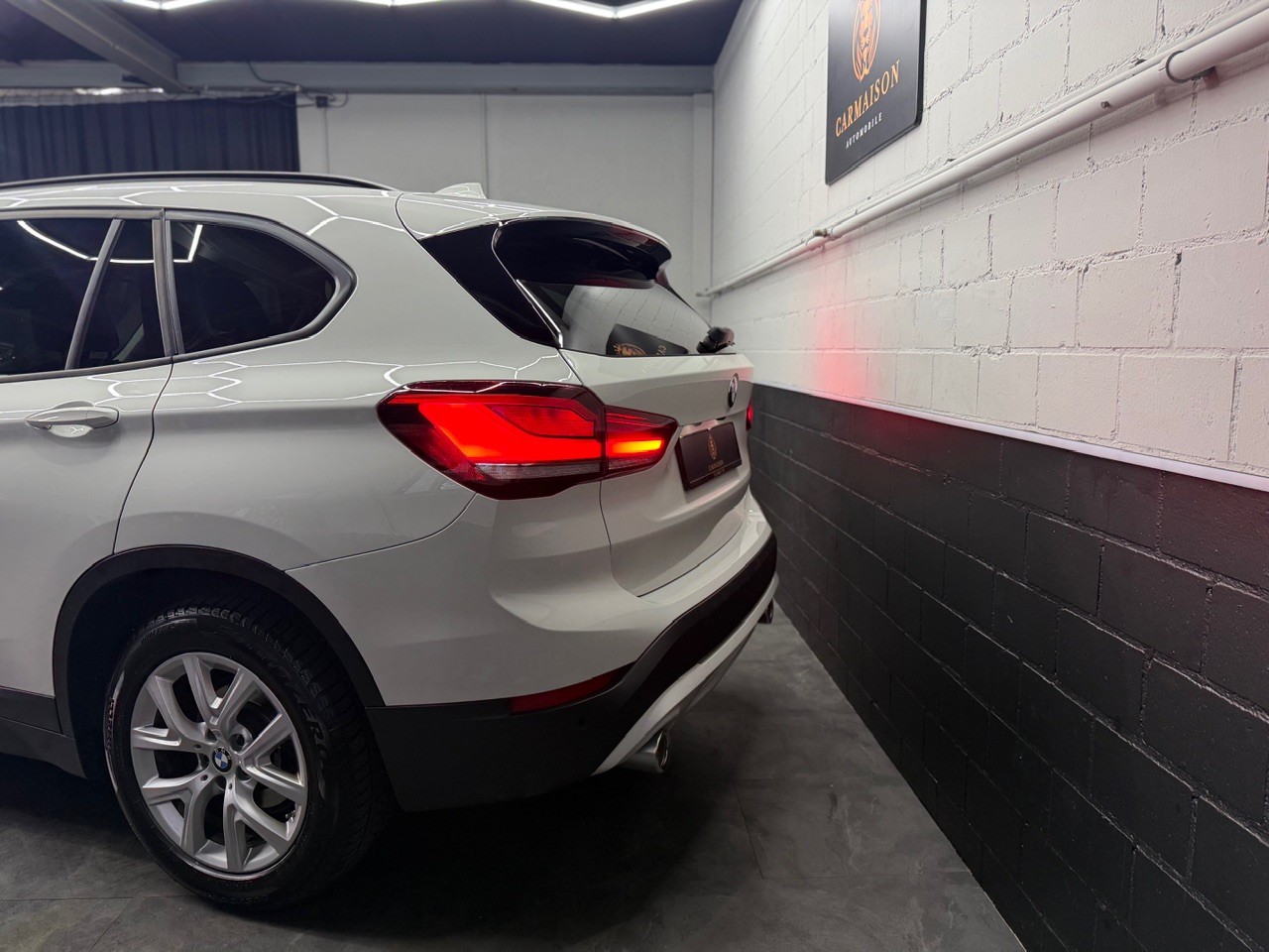 BMW X1 xDrive 18d | Rückfahrkamera | PDC | Leder-showroom-element-3